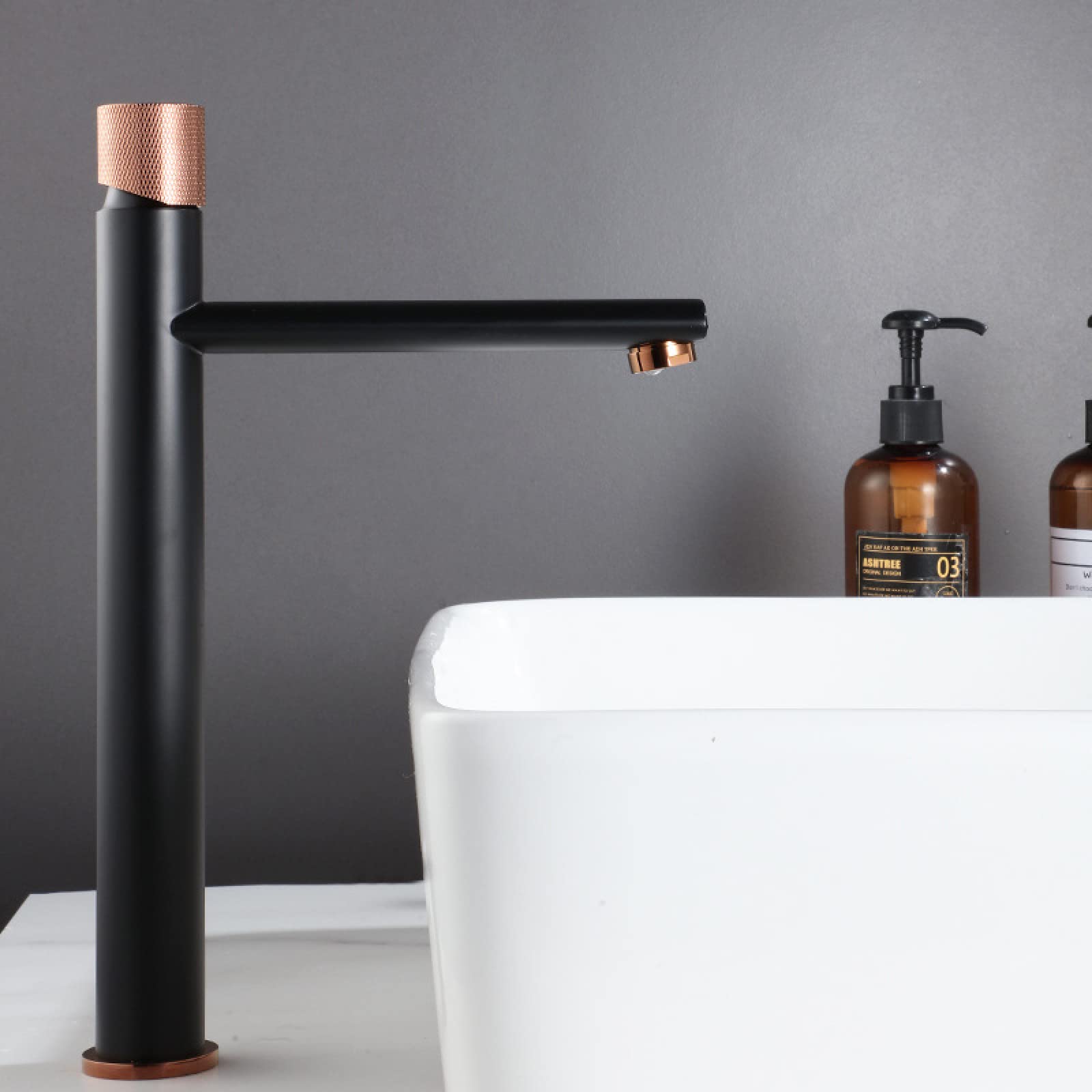 Robinet d'évier de salle de bain en laiton mitigeur de luxe noir et or rose