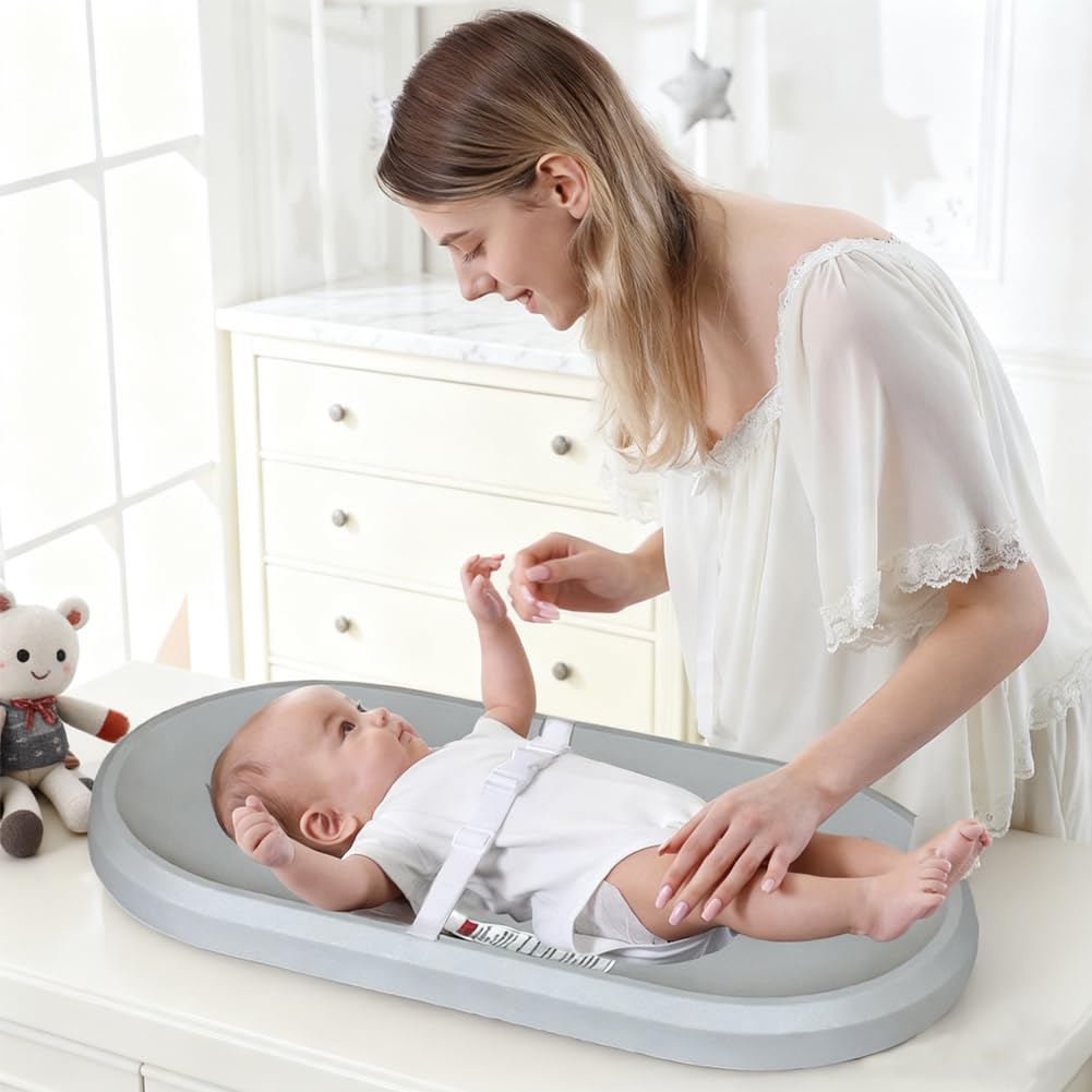 Baby Wickelunterlage, leichte & tragbare Wickelunterlage, abwischbare Schaumstoffunterlage, bequem und wasserdicht, passend für alle Wickeltische (Hellgrau)