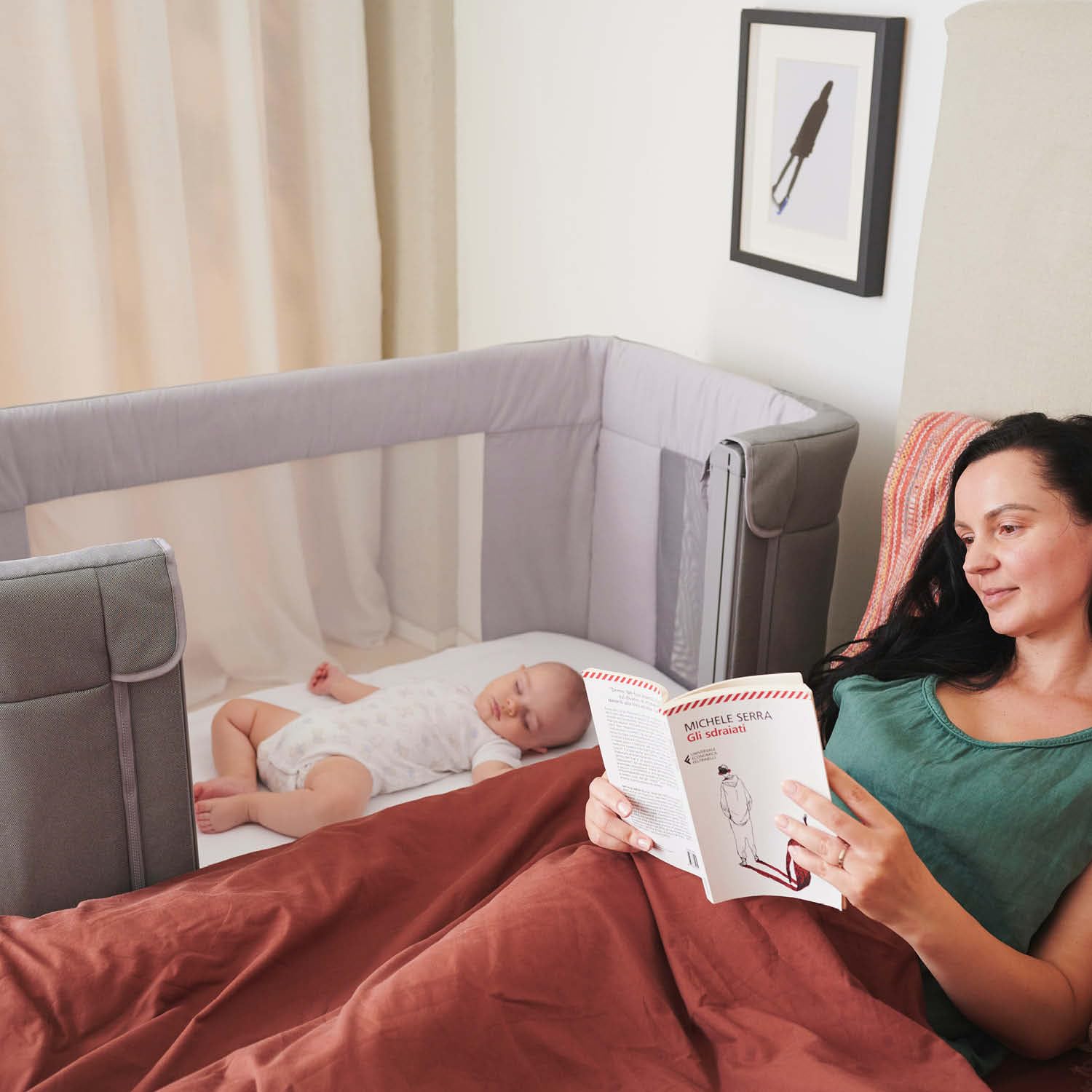 Chicco Next2Me Forever, Culla Neonato Fianco Letto 3in1, Culla che Diventa Lettino Montessori, Fino a 4 Anni (22 Kg), Altezza Regolabile, Buona Circolazione dell'Aria, 4 Ruote, Materasso incluso