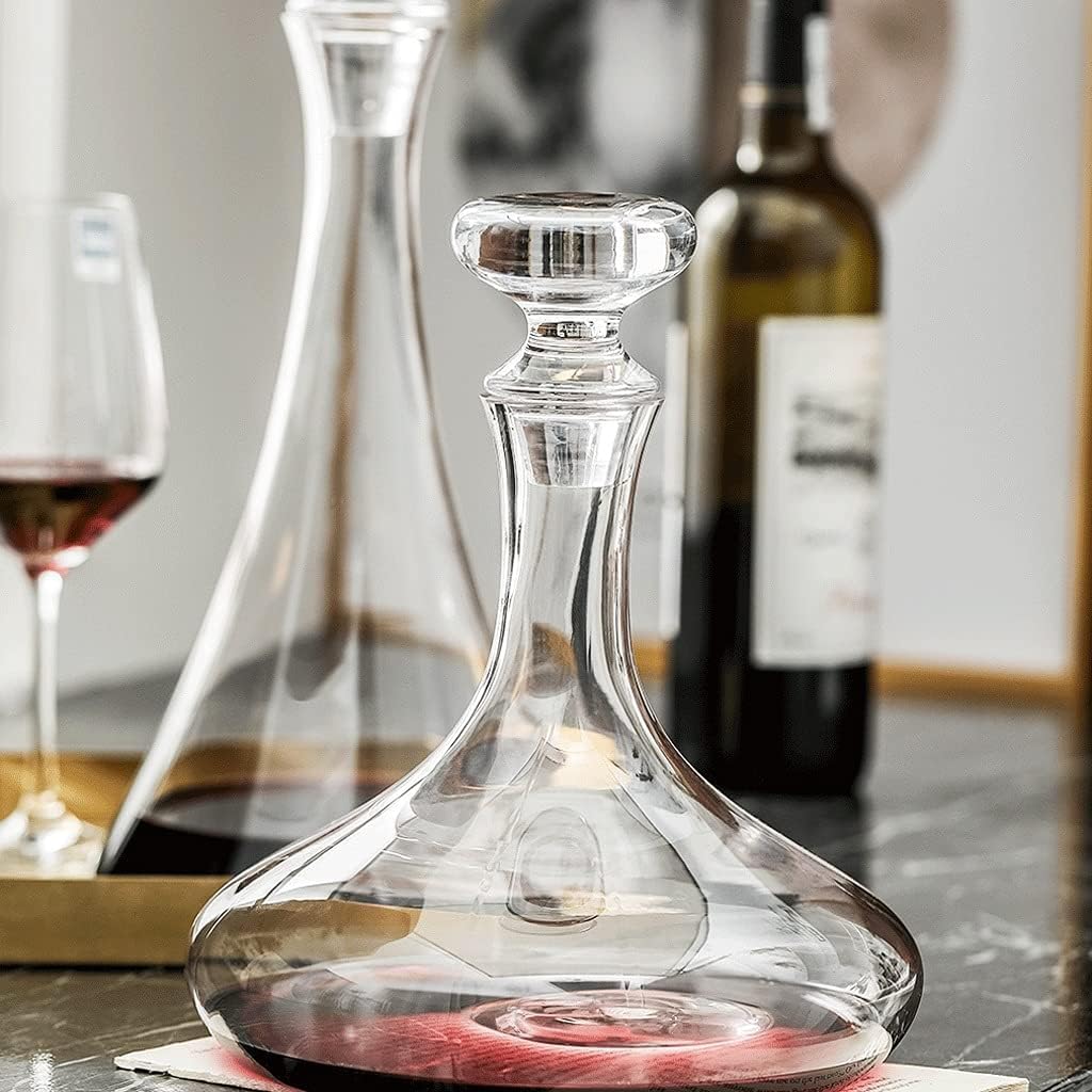 Carafe à vin Rouge de 1300ML, Carafe créative en Verre de Cristal avec Couvercle, Distributeur de vin Domestique, Accessoire d'aérateur de vin pour Les Amateurs de vin Aérateur