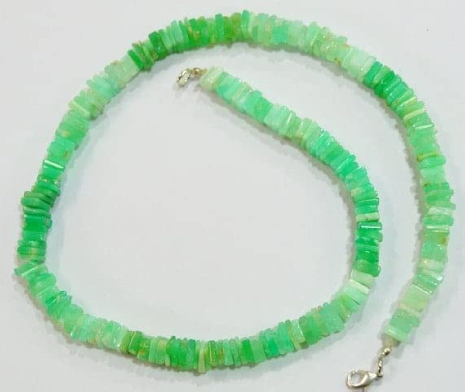 Collier chrysoprase heishi authentique pour remplacer vos faux bijoux