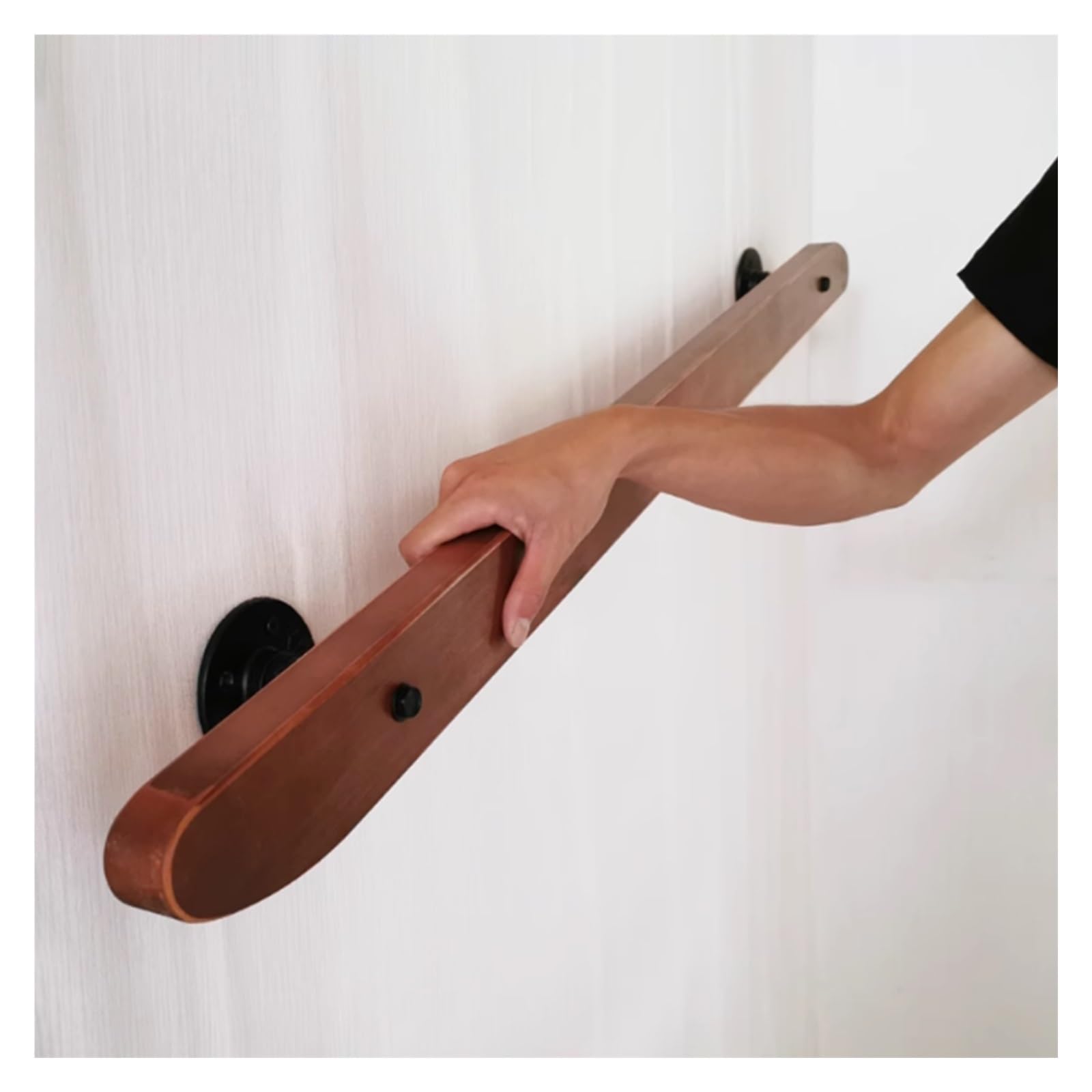 Garde-corps d'escalier pour couloir de bar et loft moderne en bois chaleureux