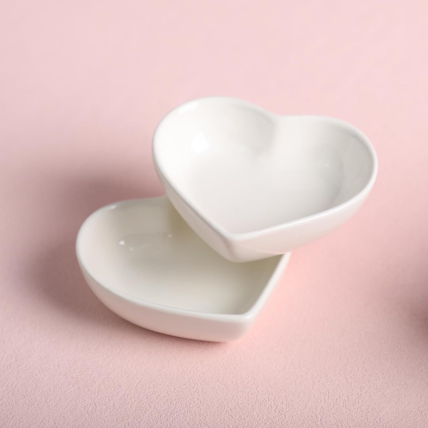 Gaolinci Heart-Shaped Multipurpose Ceramic Sauce Dish Seasoning Dishes Sushi Dipping Bowl Appetizer Plates Serving Dish Saucers Bowl(Set of 6), Multiple Colour