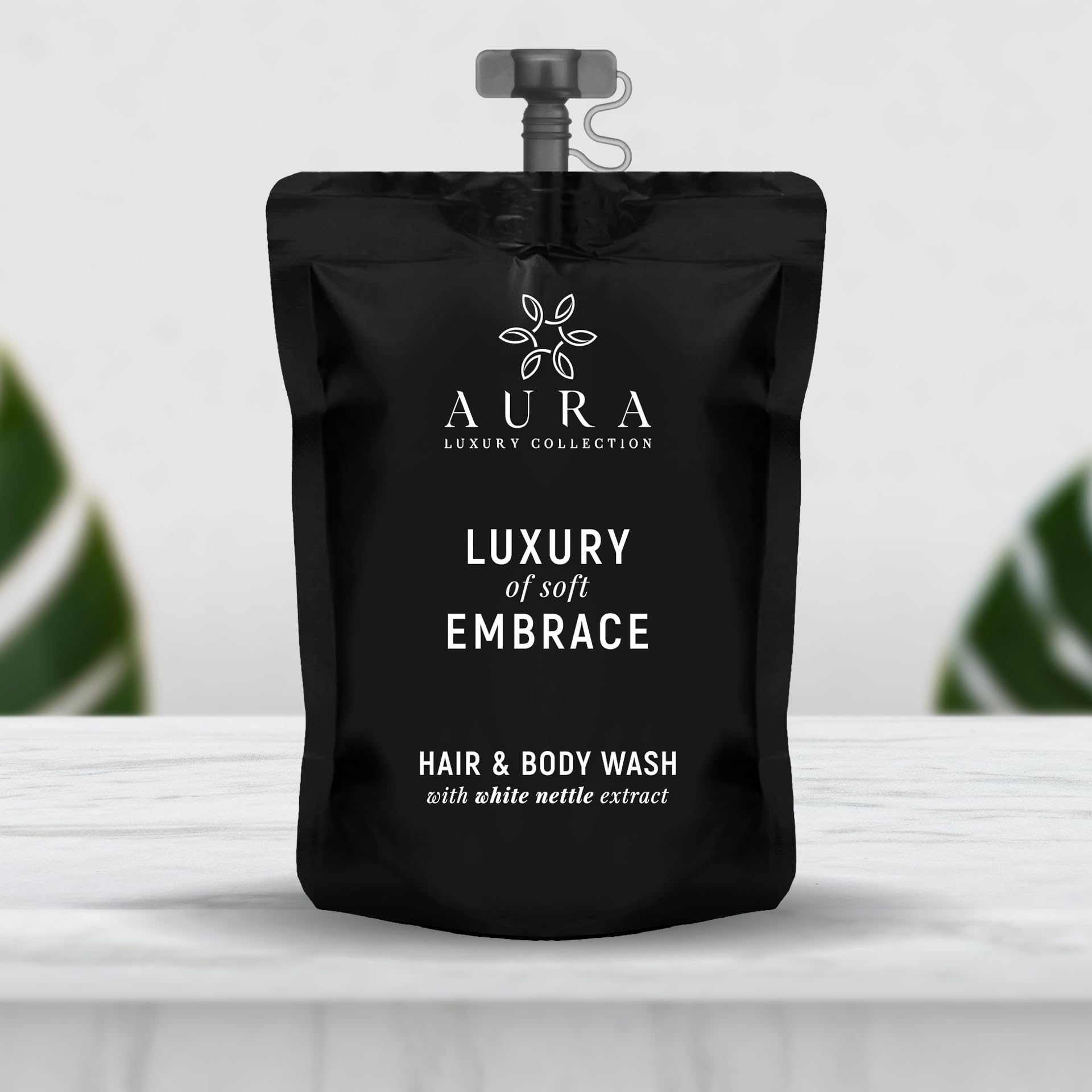 Aura Luxury Collection Black Edition Zestaw 100 saszetek ze stojakiem na prysznic 30 ml z korkiem z organicznymi ekstraktami z białej pokrzywy - zestaw kosmetyków do kąpieli hotelowej i B & B