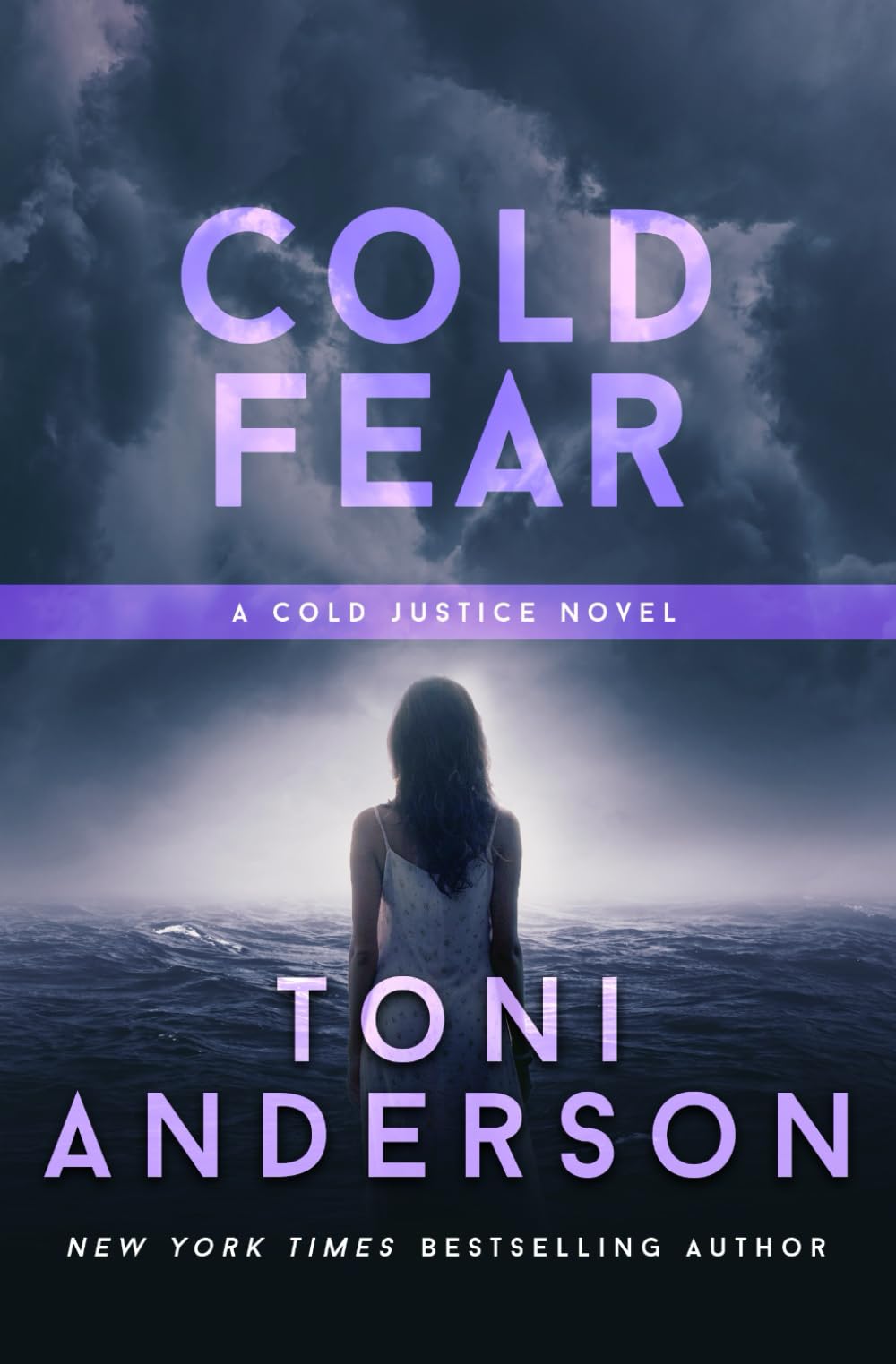 Toni Anderson Cold Fear: Romantic Thriller Paperback – Big Book, 12 May 2015