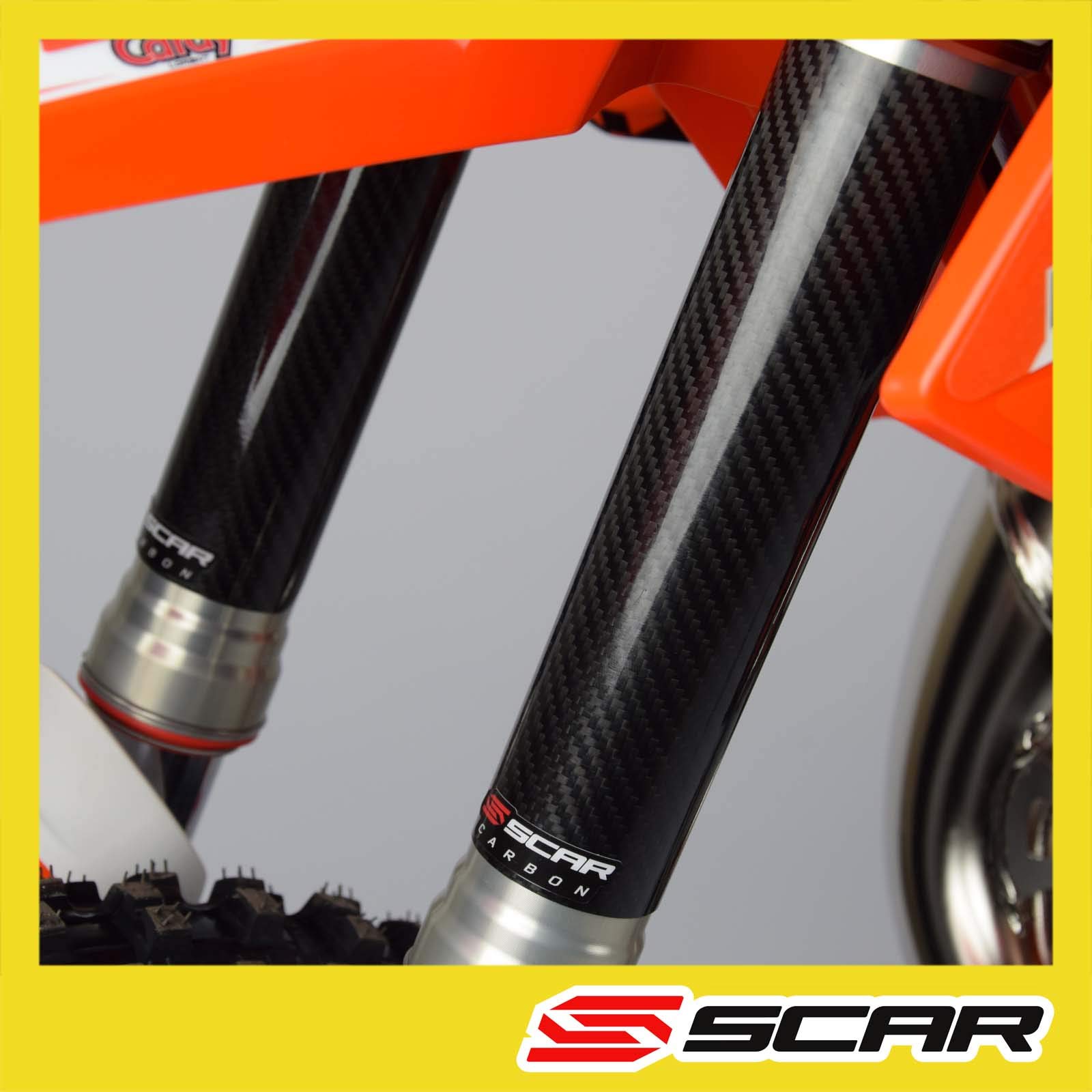 Protection fourche carbone Suzuki RM 85 SCAR finition haut de gamme