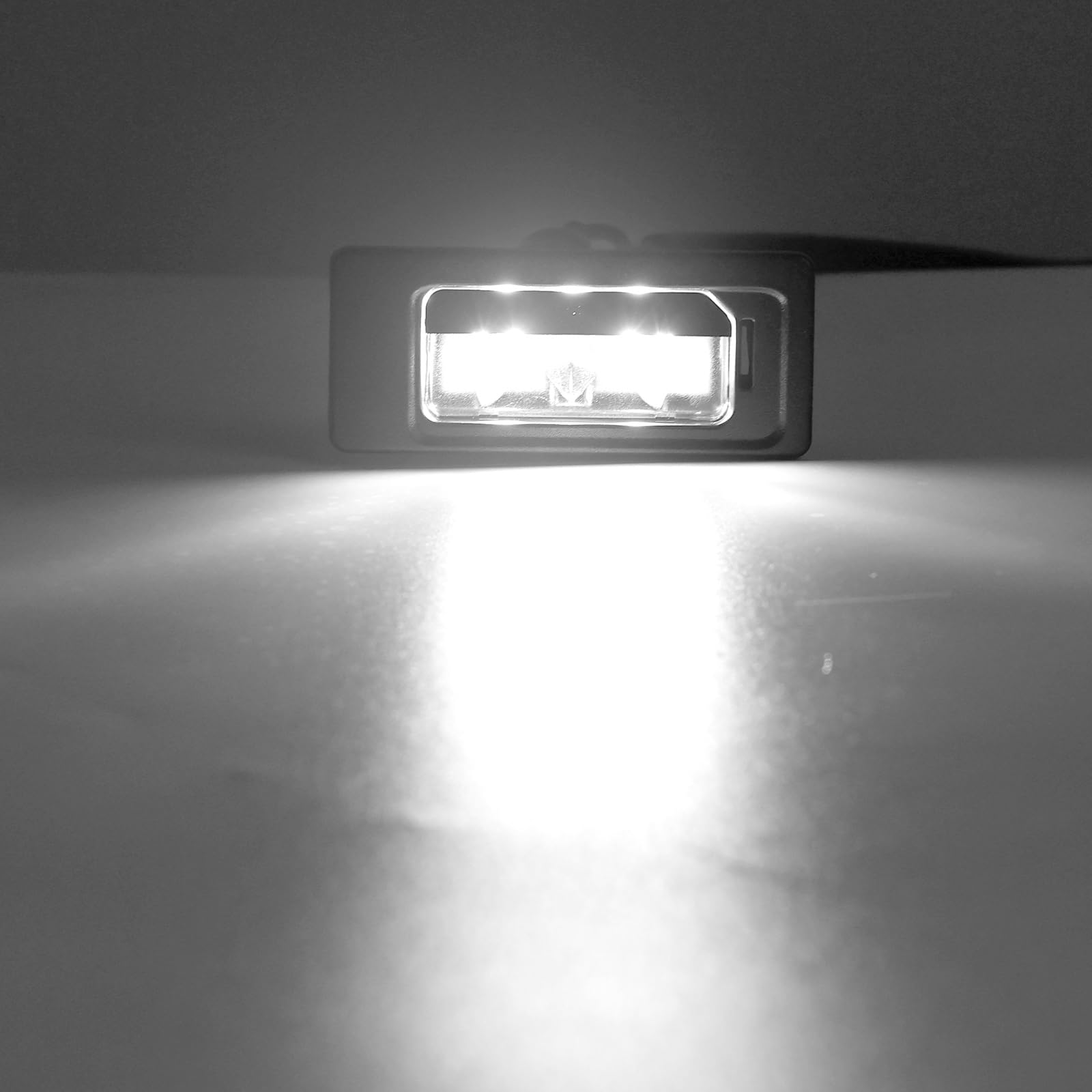 Number Plate Light For A1 For A3 For A4 For A5 For A6 For A7 For Q3 For Q5 TT 2x 12V License Plate Light Lamp 4G0943021 5N0943021