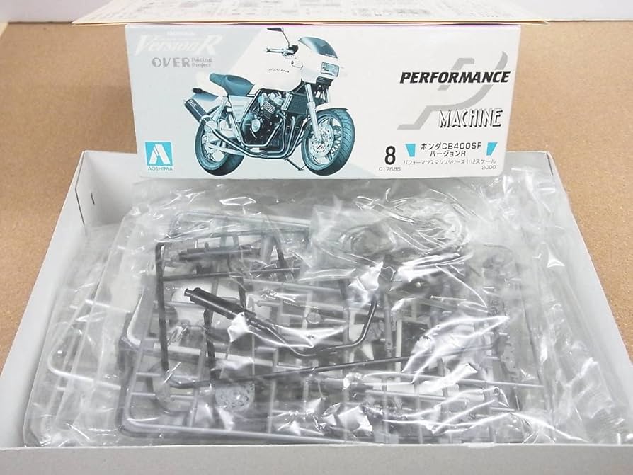 CB400SF スーパーフォア　1/12 完成品 アオシマ 1/12 ザ・バイク No.10 ホンダ NC31 CB400 SUPER FOUR