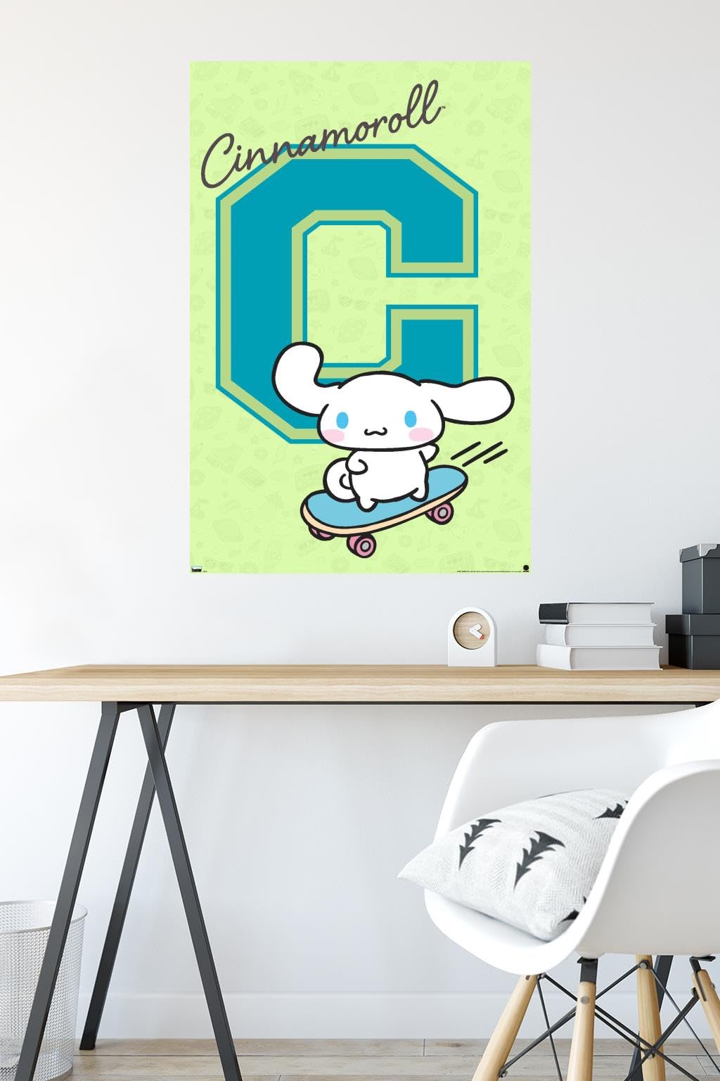 Amazon.com: Hello Kitty and Friends: 24 College Letter