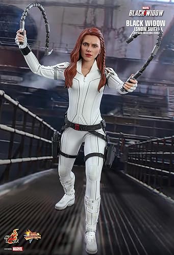 Miniatura 9 de Hot Toys Marvel Comics Black Widow Black Widow (versión traje de nieve) figura coleccionable a escala 16