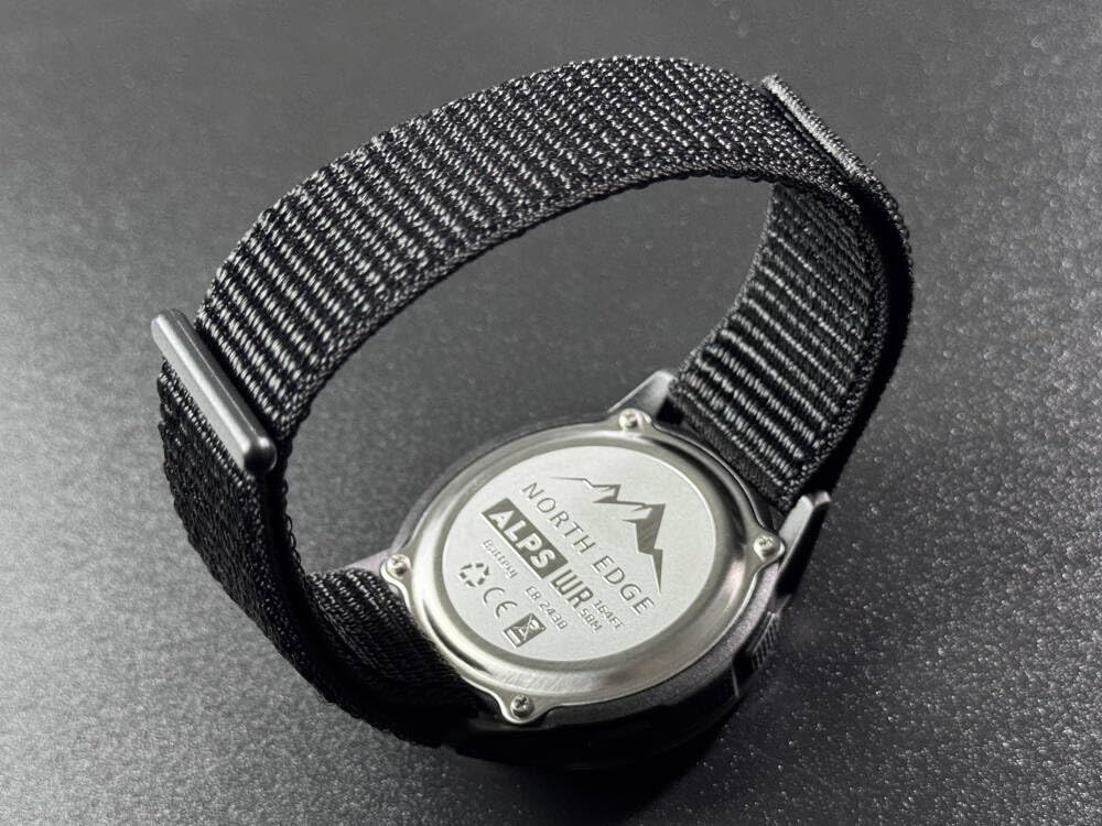 North Edge ALPS - Orologio sportivo digitale da uomo, in fibra di carbonio, super leggero, con bussola, resistente all'acqua fino a 50 m