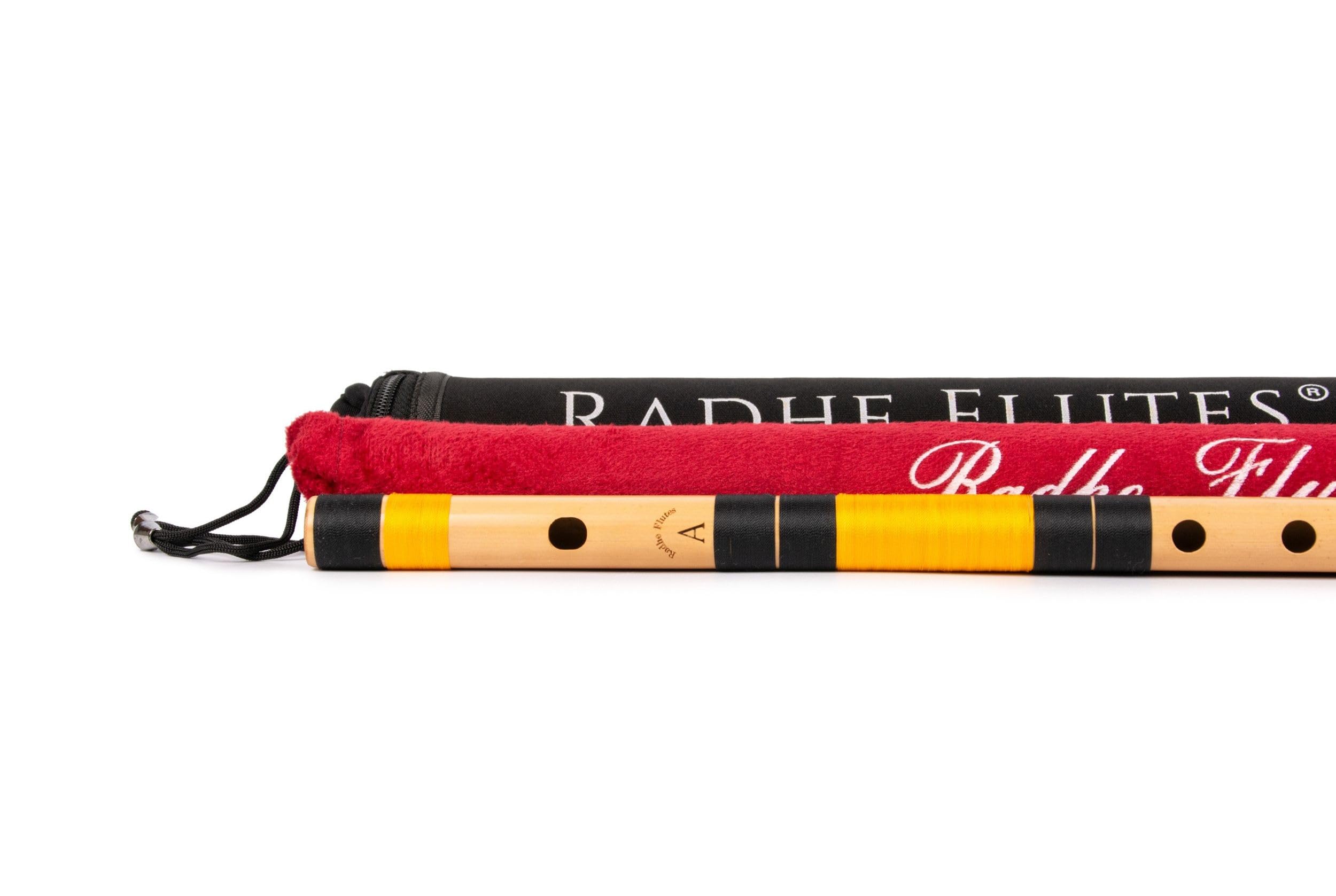 Radhe Flutes | Bansuri professionnel en bambou | Un naturel | Droitier | Base Octave | Avec couverture rigide | Noir et orange | Fabriqué à la main par Tej Sharma