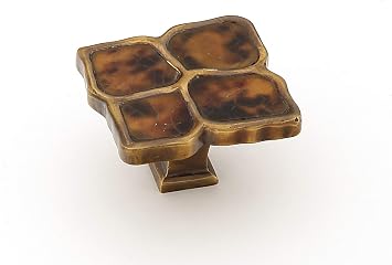 Schaub Tiger Penshell Collection 1-1/2 in. 38mm x 1-1/4 in. 32mm Knob, Estate Dover - 664-PEN/ED
