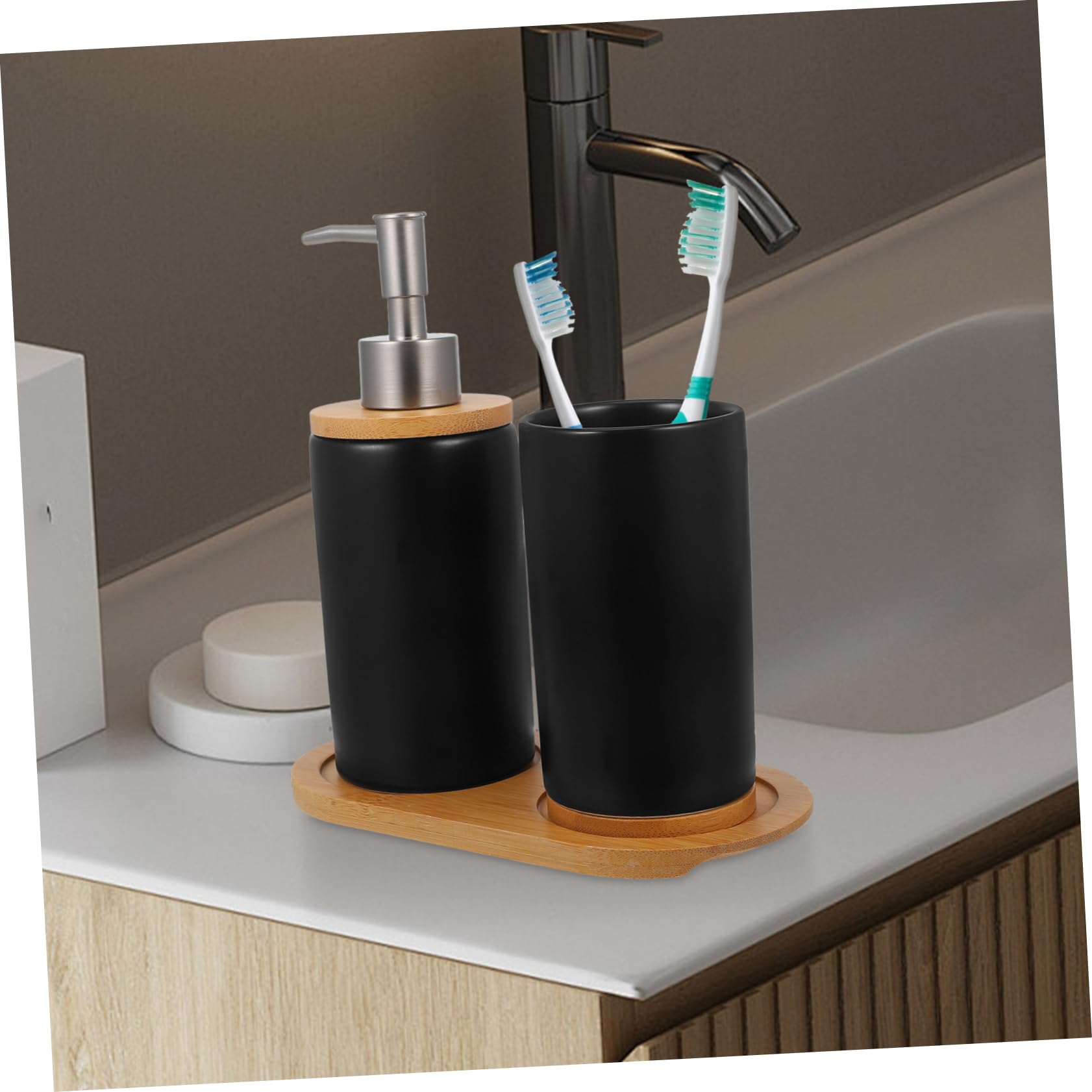 Set Accessori Bagno in Ceramica e Bambù Dispenser Sapone e Bicchiere da 350ml, Design Semplice e Portatile per Bagno e Regali House Warming