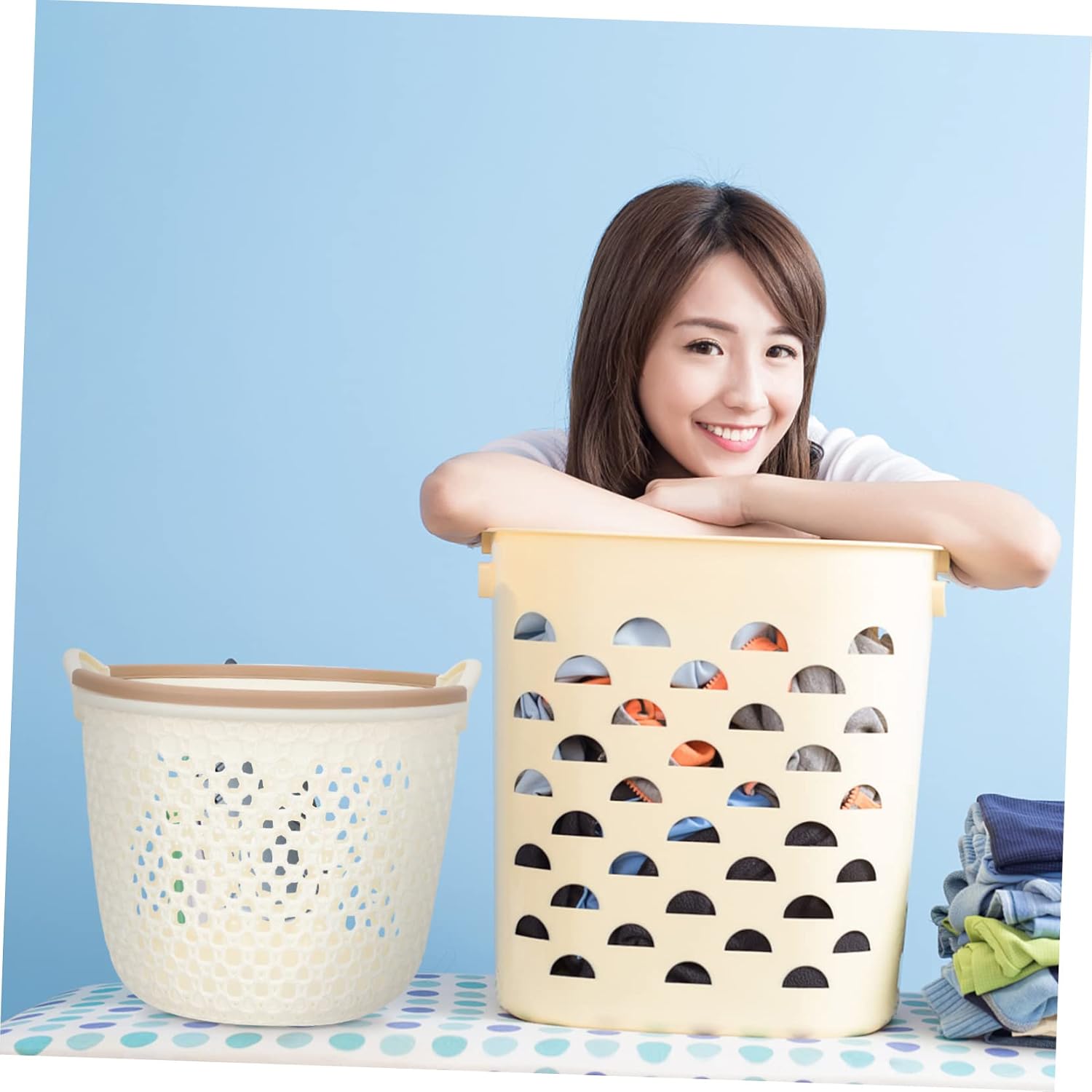 SOLUSTRE Bedroom Laundry Storage Basket Medium Plastic Organizer for Clothes and Toys Decorative Home Accessory