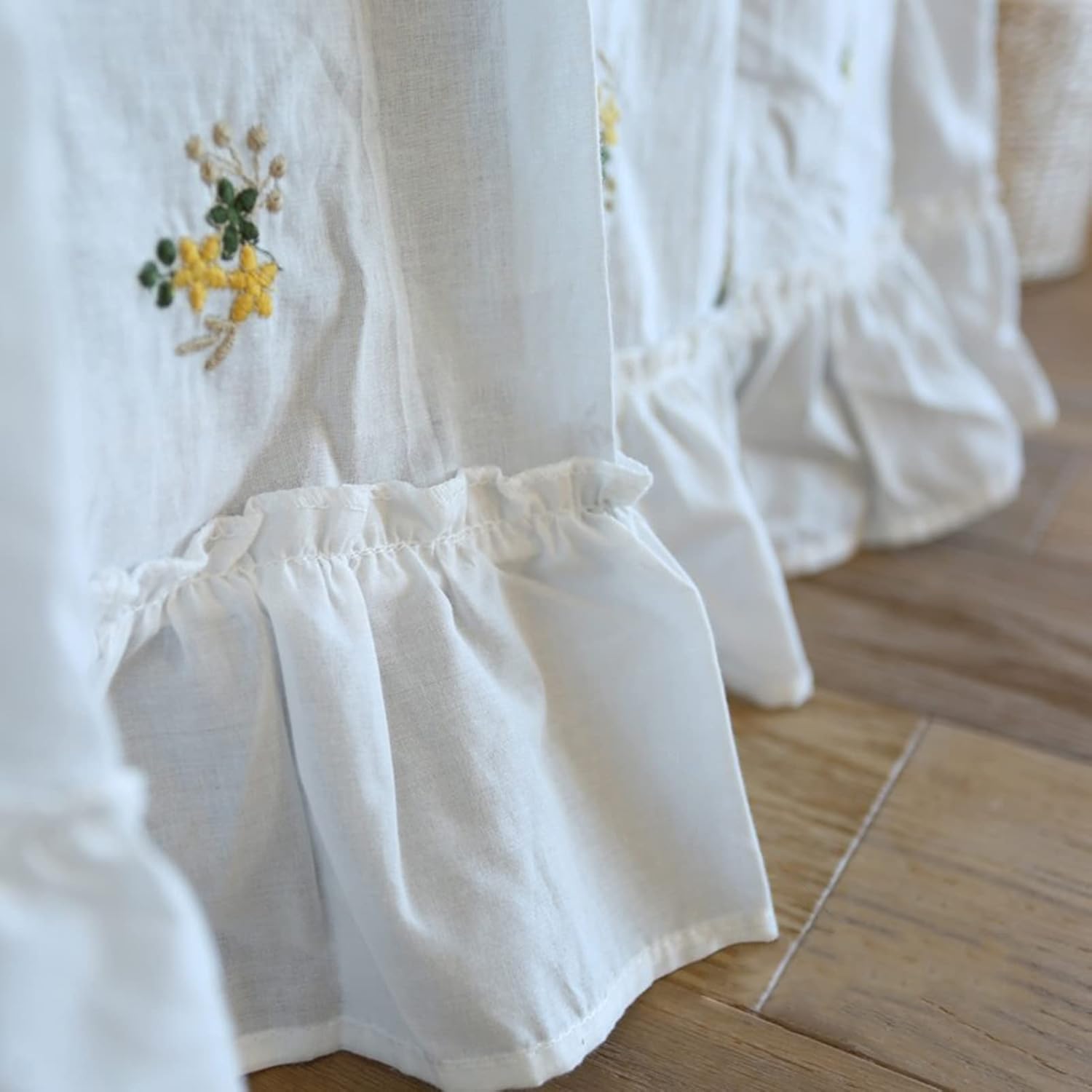 White Short Kitchen Curtain Floral Embroidered Tier Curtains, Cabinets dust curtain, Cafe Bathroom Small windows Blackout Curtain Valance Wide Ruffle, Rod Pocket ( Size : W135xH80/53x31.5in )