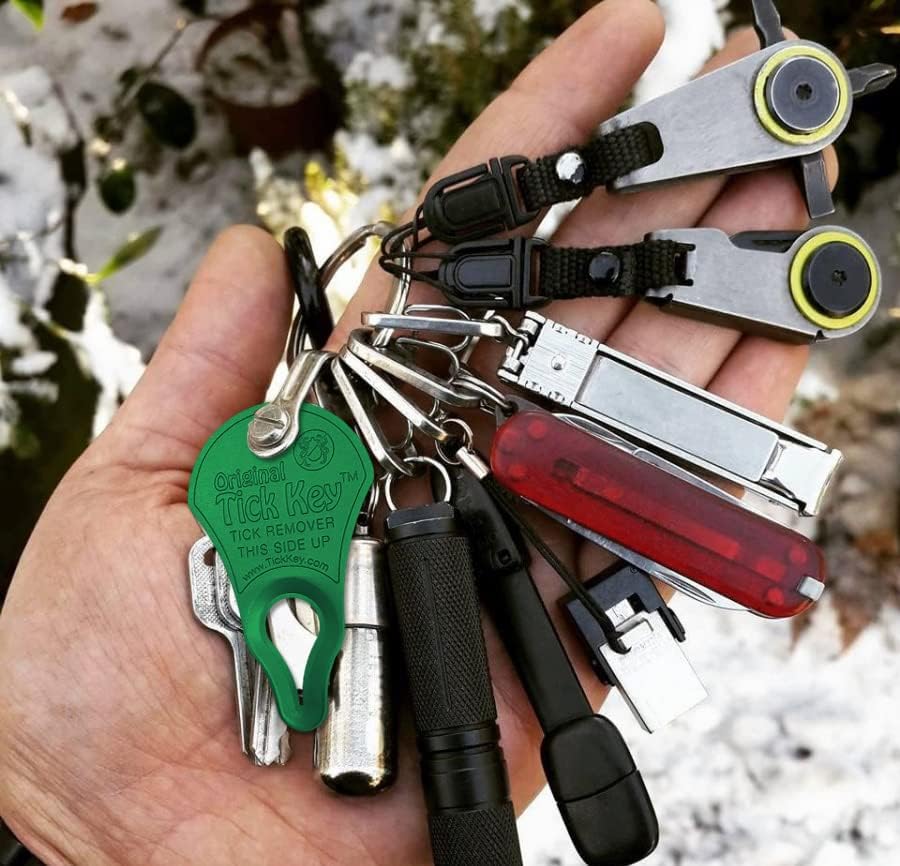 The Original Tick Key - Tick Detaching Device - Portable, Safe and Highly Effective Tick Detaching Tool (Green)