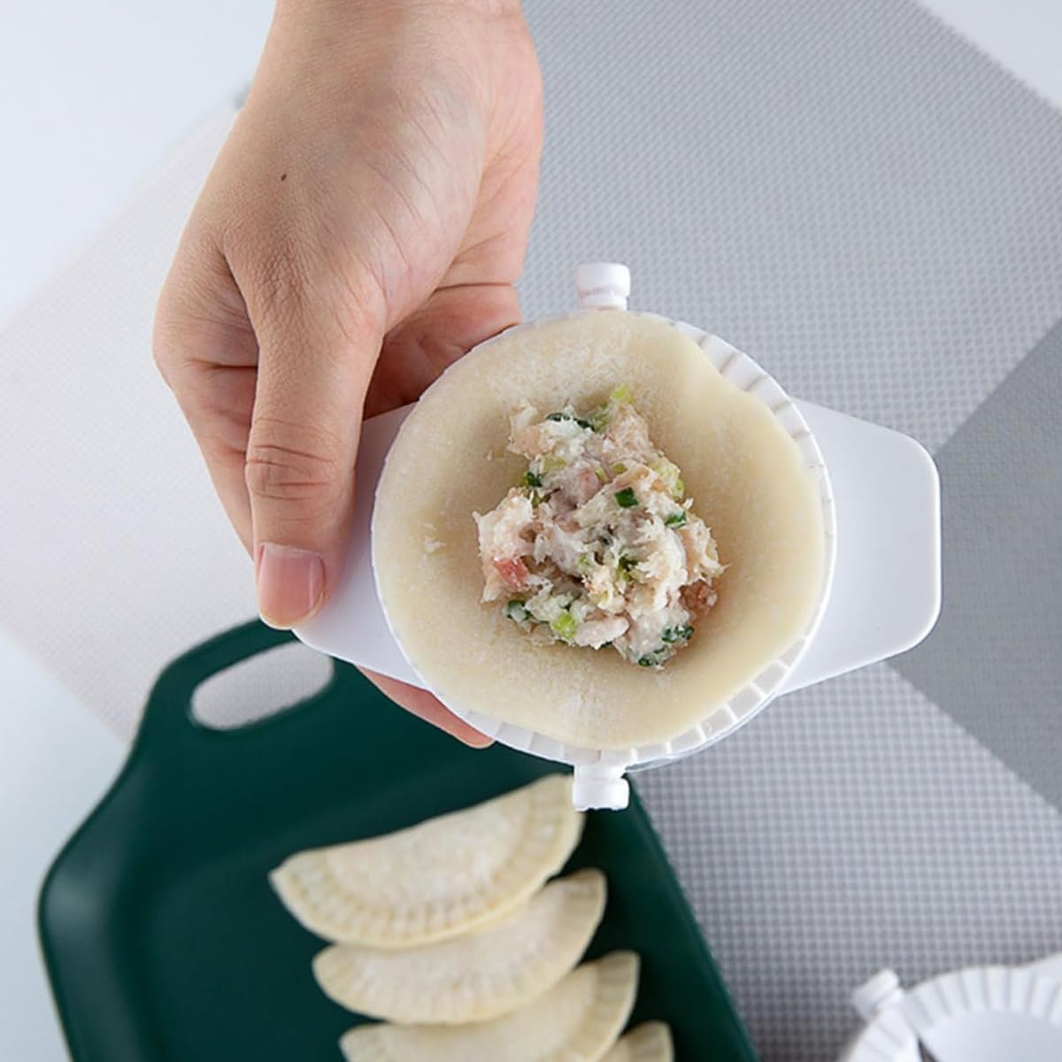 Stampo Per Gnocchi, Ravioli E Tortellini - Pressa Modellare Pasta Con 19 Buchi, 21 Cm - 3