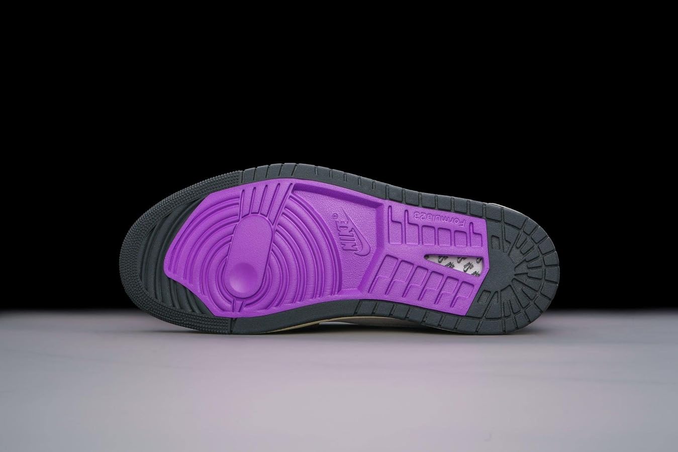 Amazon.com | Nike Air Jordan 1 Zoom CMFT 2 Men's Shoes (DV1307-120