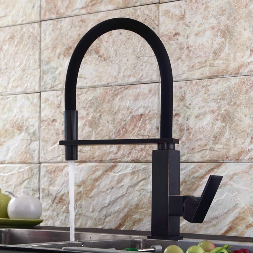 Robinets de cuisine noirs vintage pour une décoration bistrot chic