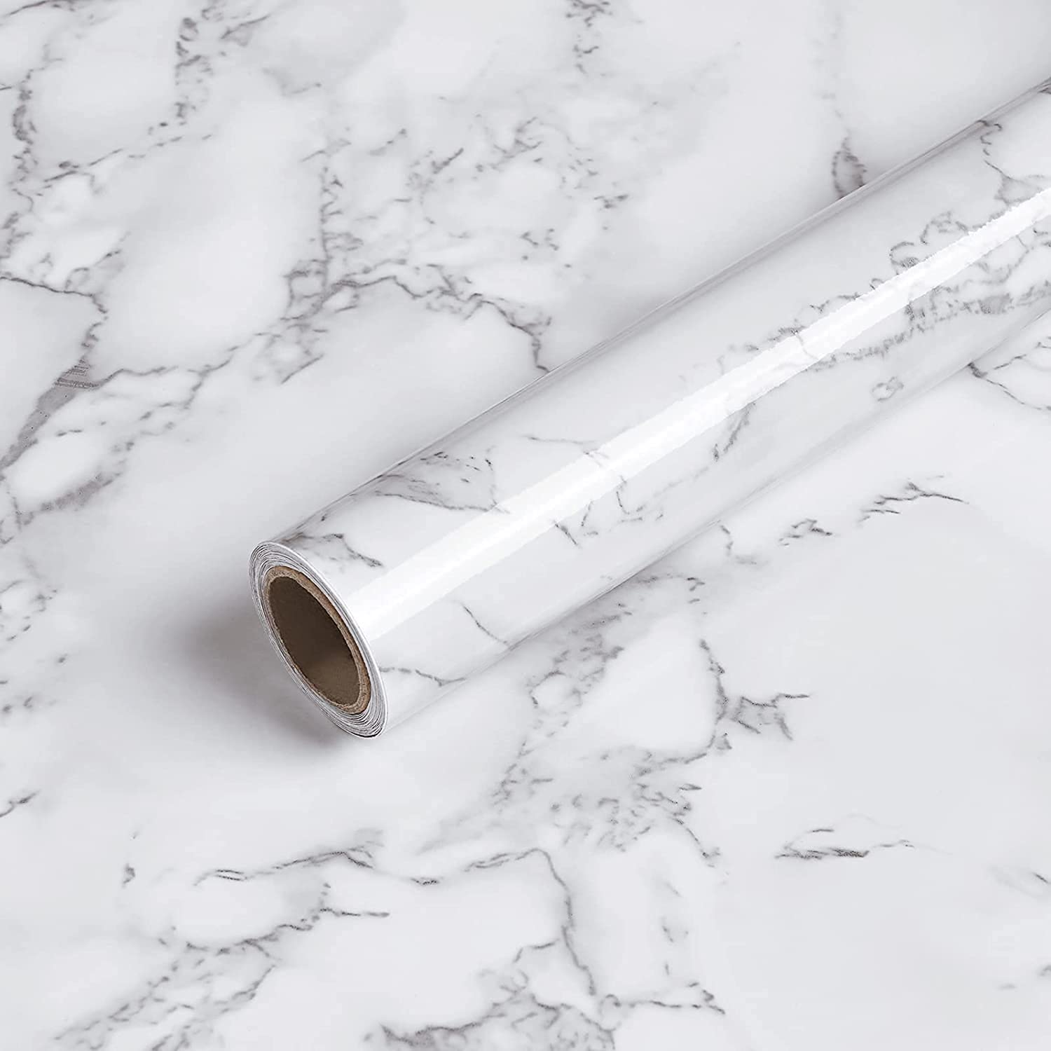 Papier contact marbre pour relooker vos comptoirs de cuisine