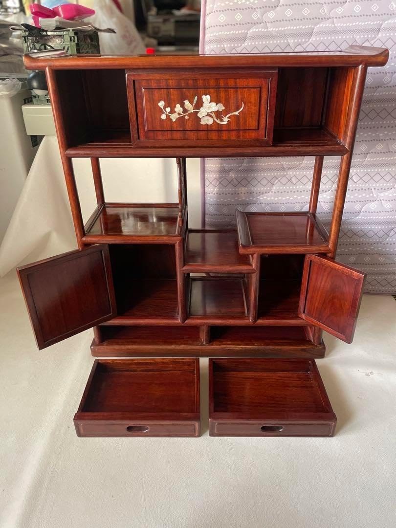 螺鈿細工 小ぶり 茶箪笥 飾り棚 段違い茶壷棚 和風飾り棚 透かし彫り 茶道具 螺鈿細工 小ぶり 茶箪笥 飾り棚 段違い茶壷棚 和風飾り棚 透かし彫り