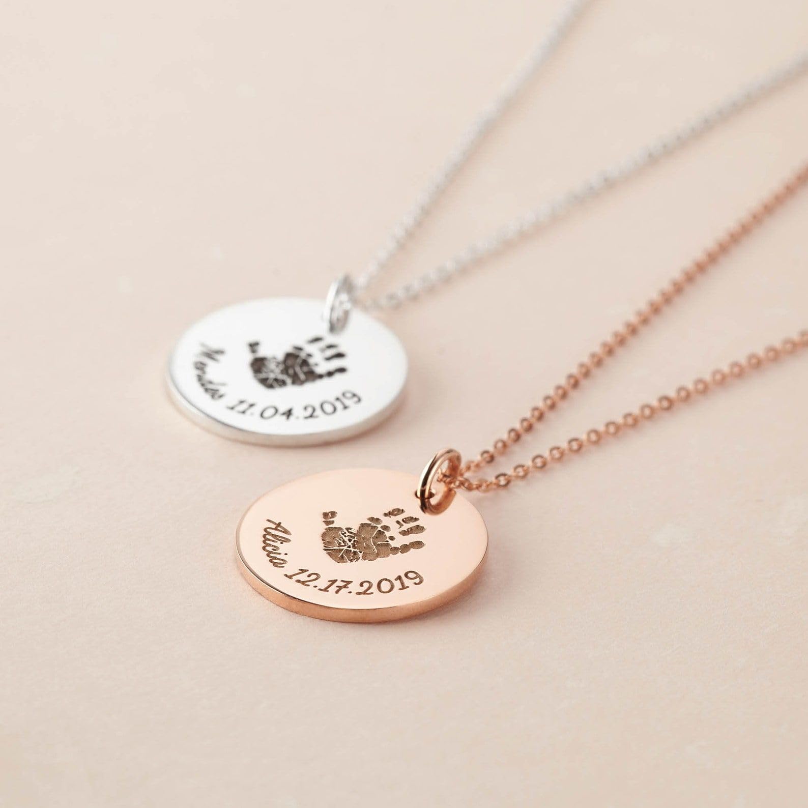 Huella de mano collar, huella de mano de bebé, nueva mamá Día de la Madre conmemorativo joya niño pérdida bebé pérdida collar Día de la Madre Navidad cumpleaños aniversario