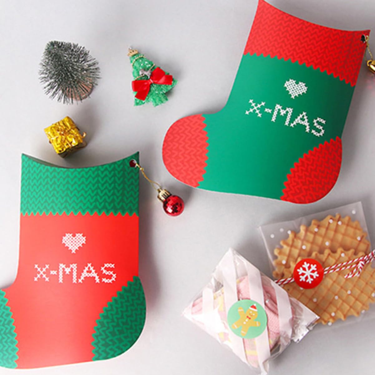 KOMBIUDA Boxes for Christmas 20pcs White Candy Boxes Xmas Socks Candy Cases Stocking Treats