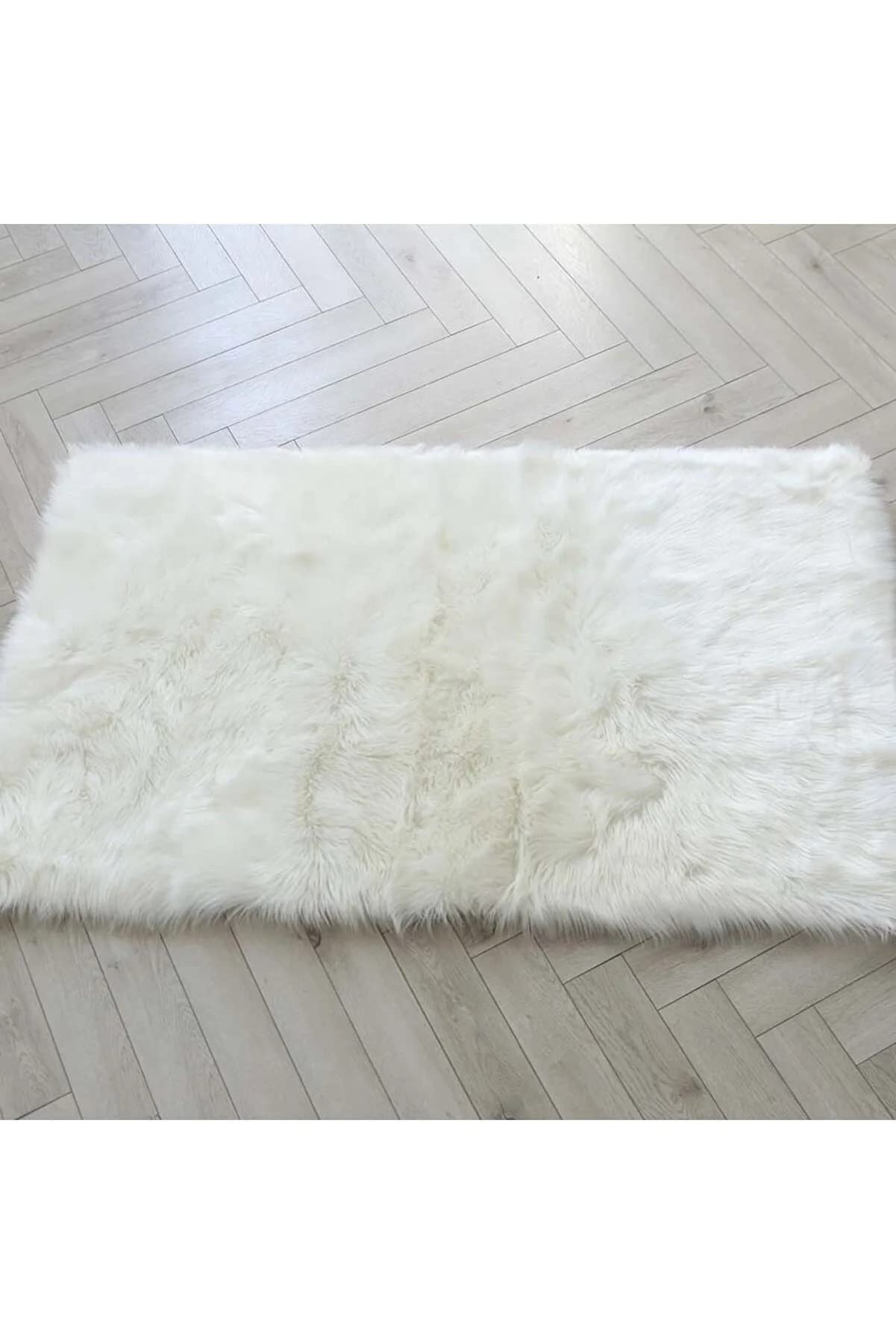 SARAZ CARPET® Luxury Fluffy Faux Fur Rug | Ultra Soft | Non Slip Mat | Soft Rectangular Rug for Bedroom & Living Room Decor | Machine Washable Shaggy Area Rug (2' X 3')