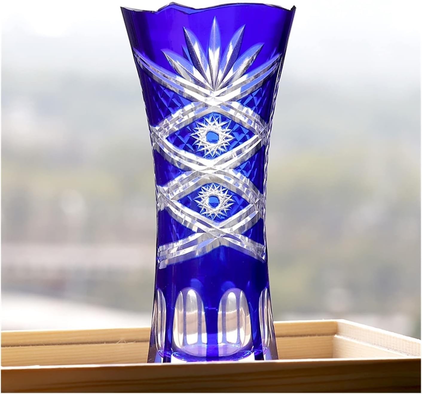 Mengli-99 - Florero elegante de estilo checo bohemio de cristal azul cortado a mano para decoración de cristal transparente, jarrón de flores con patrón de grabado