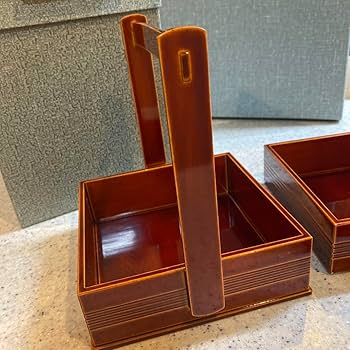 Amazon.co.jp: 飛騨 春慶塗 持ち手付き三段お重など 4種類セット Amazon.co.jp: 飛騨 春慶塗 持ち手付き三段お重など 4種類セット