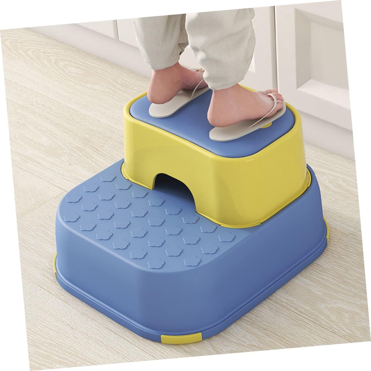 VANZACK Non Slip Step Stool Durable Material Foot Stool for Bathroom Kitchen and Daily Use Stable Design with Non Slip Pads