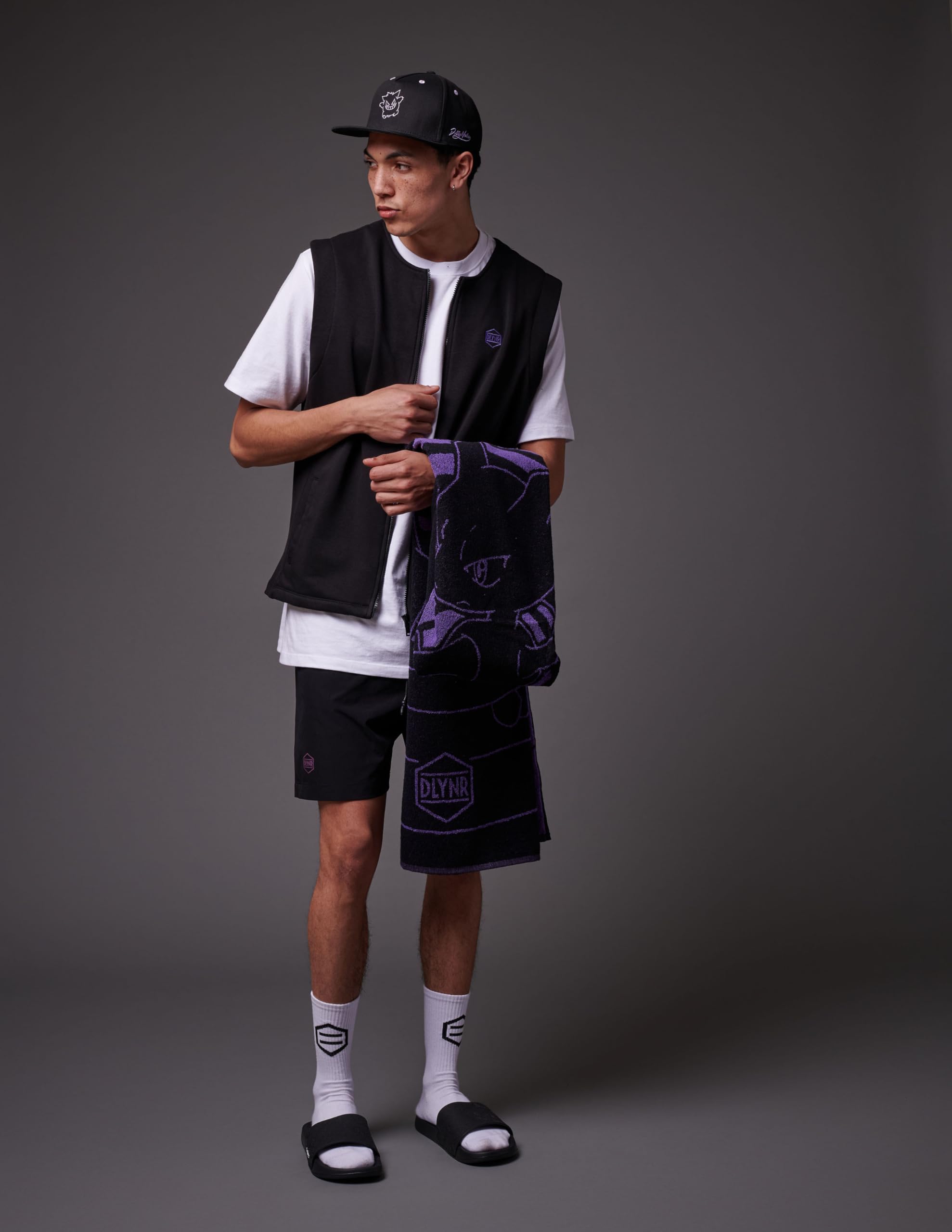 Dolly Noire Pokémon Toalla de Playa Mewtwo, Negro – Unisex, Algodón 100%, 95x170 cm, Colección Oficial