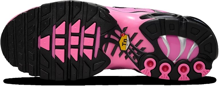 Amazon.com | Women's Nike Air Max Plus SE | Road Running