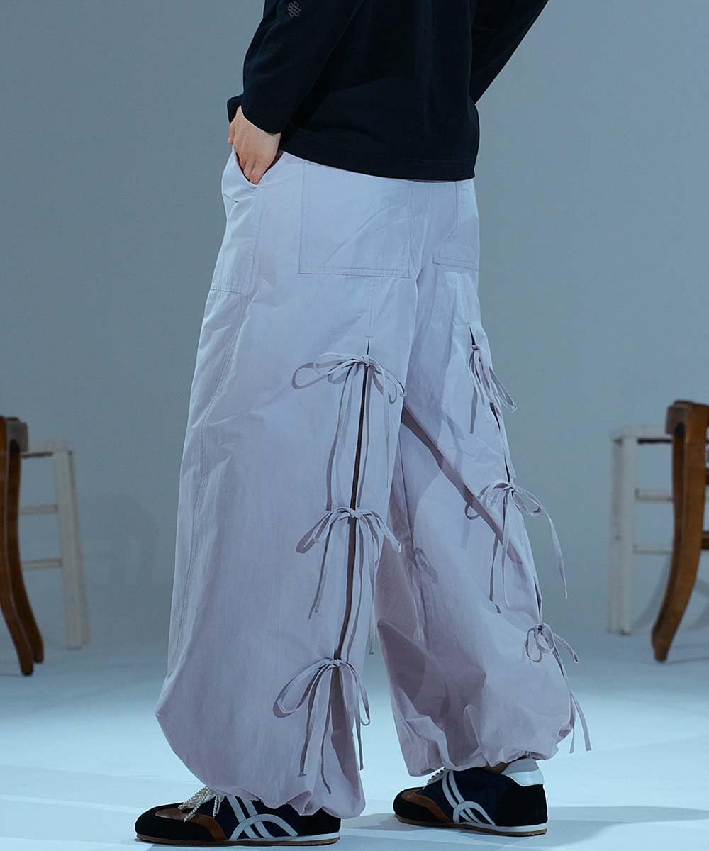 23ss ダブルスタンダードクロージング ストレッチ カーゴ パンツ ブラック DSC / リボンディテールカーゴパンツ(SALE) BOTTOMS Night STORE