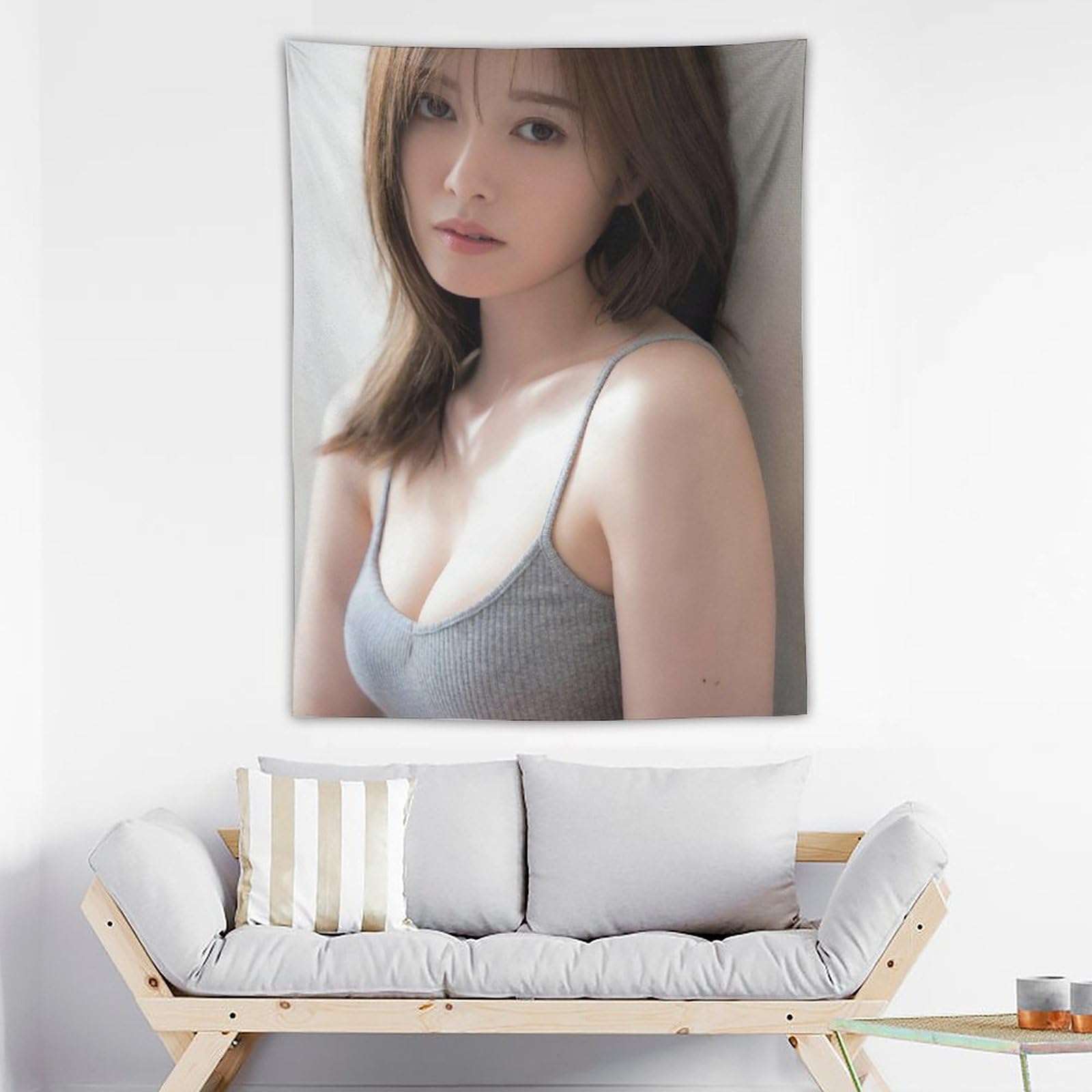 Amazon.co.jp: 白石麻衣(乃木坂46) グラビア画像写真のタペストリー