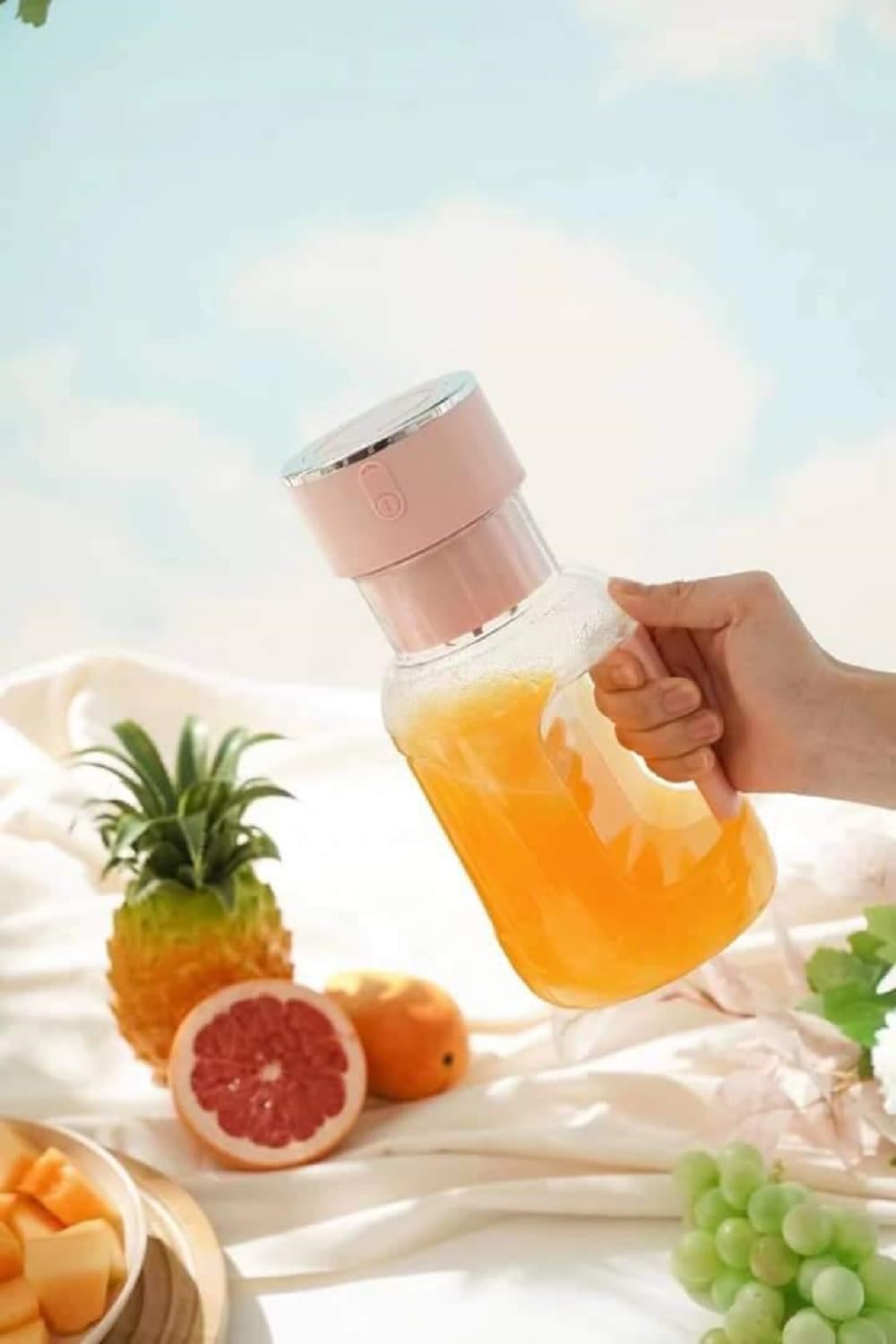 AMM "Blend On-the-Go with our USB Rechargeable Portable Blender - Enjoy Shakes, Smoothies, and More Anytime, Anywhere!"