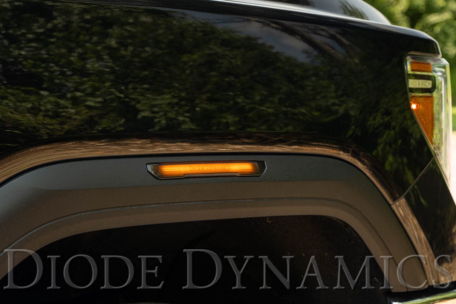Diode Dynamics DD5126: LED Sidemarkers for 20-21 Sierra 2500/3500 HD Amber Set