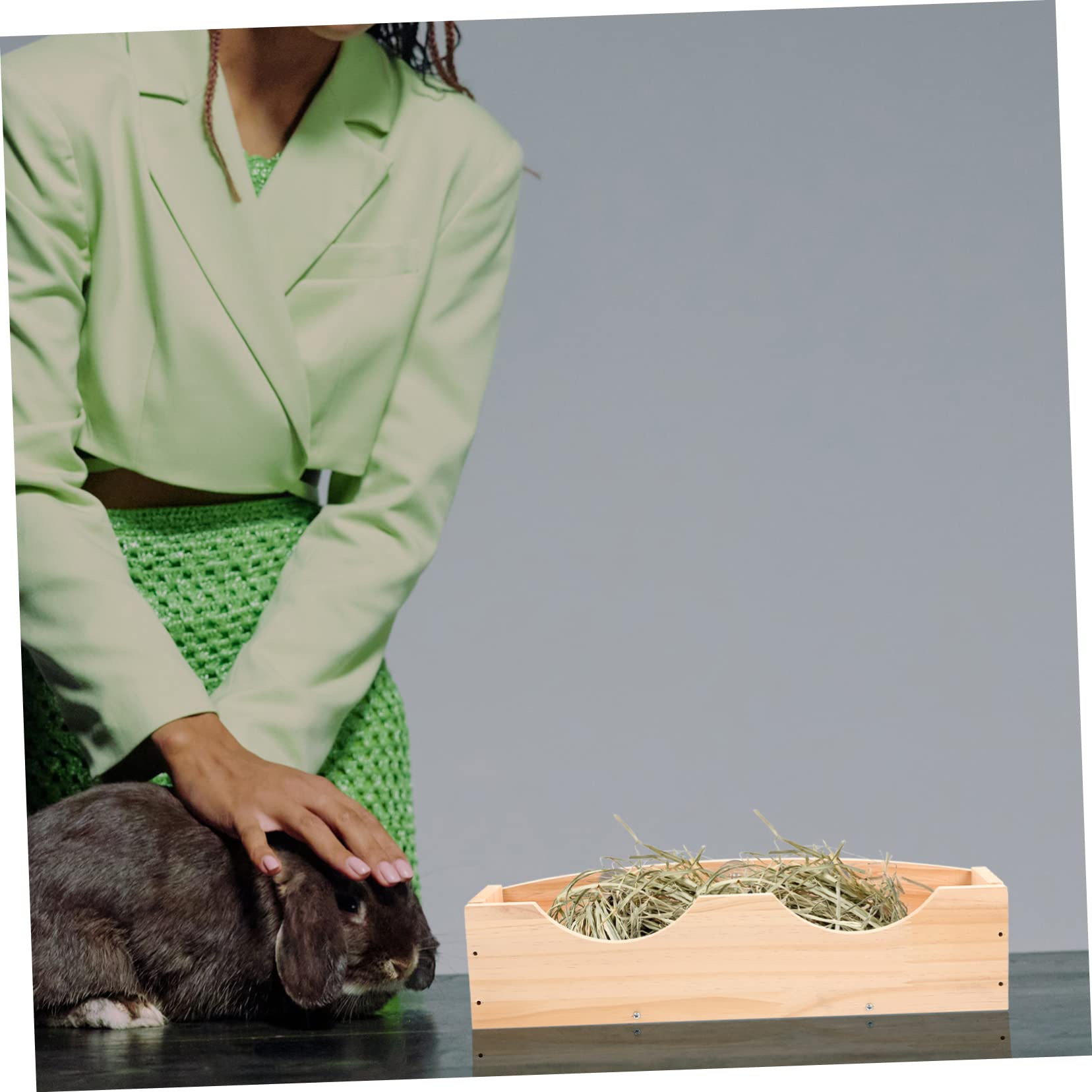 Happyyami Soporte De Alimentación para Conejos y Roedores Rack De Madera para Alimentación De Hámsters y Cobayas Comedero Colgante Diseño Fijo y Espacio Organizado Alimentador De