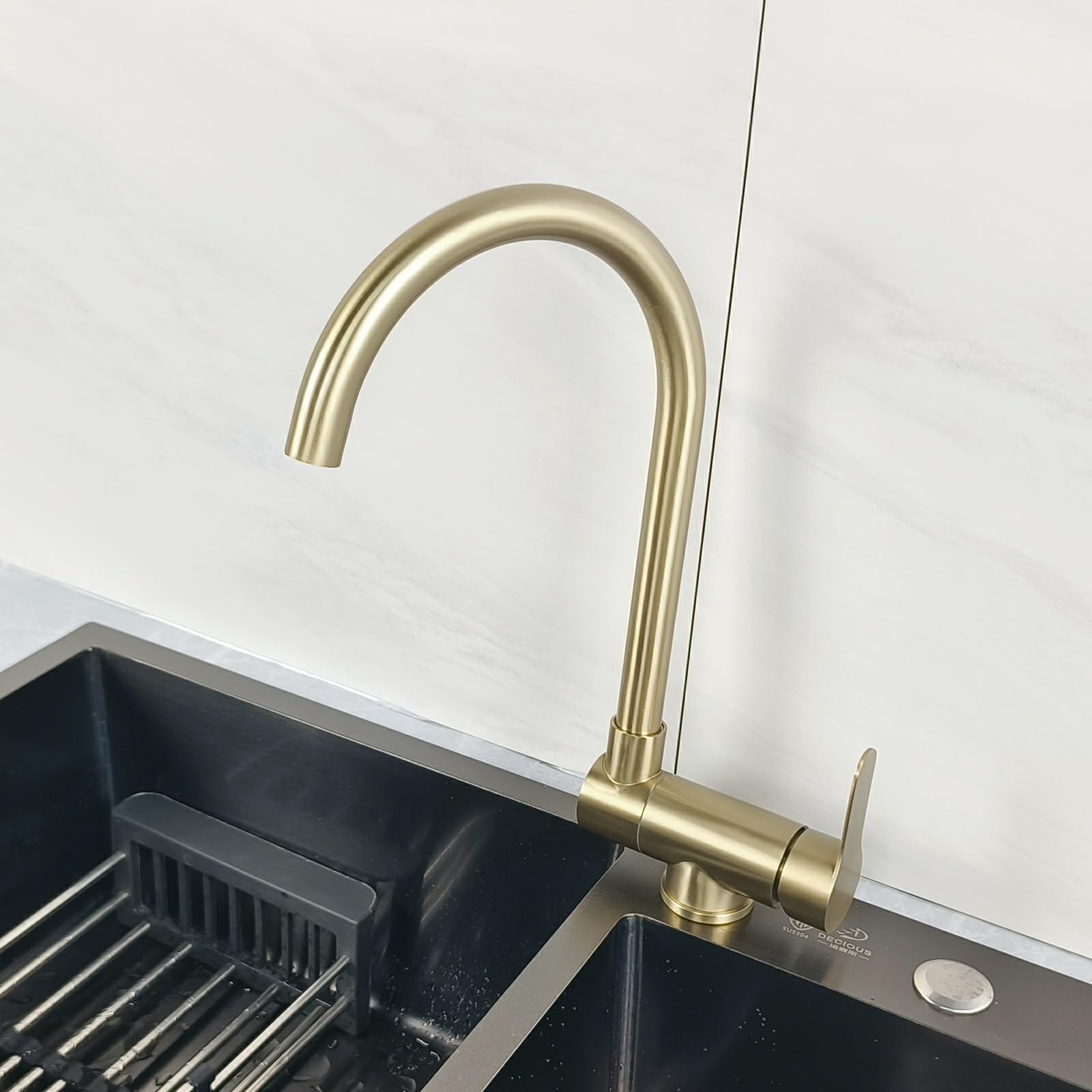 Grifo Cocina Fregadero Abatible Dorado Grifo Cocina Abatible Bajo Ventana | Grifo Cocina Dorado, Grifo De Cocina Abatible Bajo Ventana,Abatible,Diseñado Resolver El Problema De Spertura Fe La Ventana