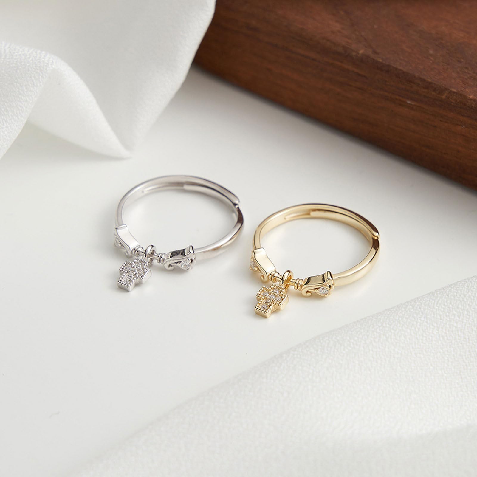 Verstellbare Silberringe Damen 925 – Zirkonia Ring mit Charm Anhänger Schleife/Kleeblatt/Kreuz, Sterling Silber Ring in Gold & Silber