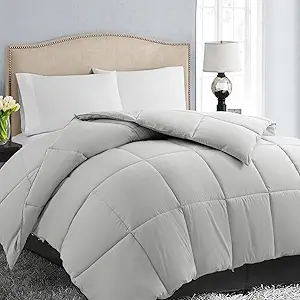 EASELAND King Size Down Alternative Comforter - Quilted Duvet Insert for All Seasons, Soft Lightweight with Corner Tabs, Summer Winter Warm Bedding, Light Grey 90x102 Inches