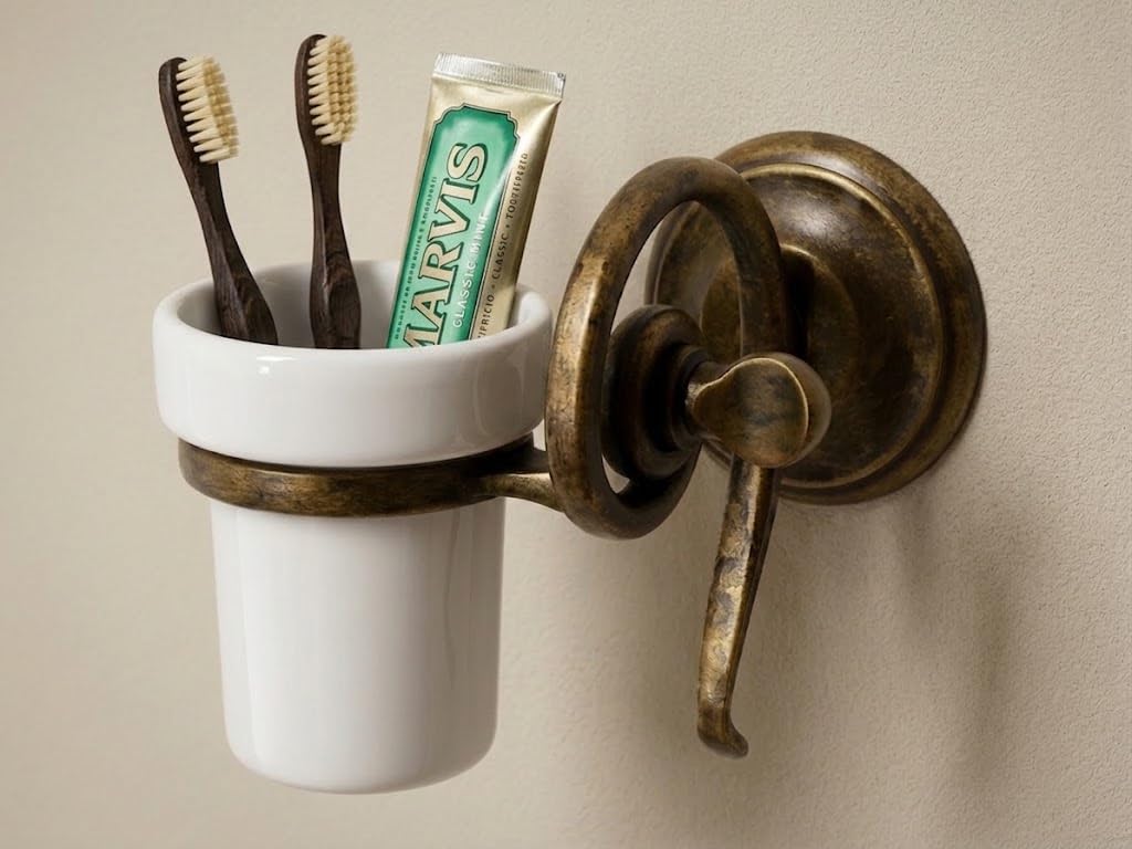 Cepillos Latón Envejecido para baño de pared