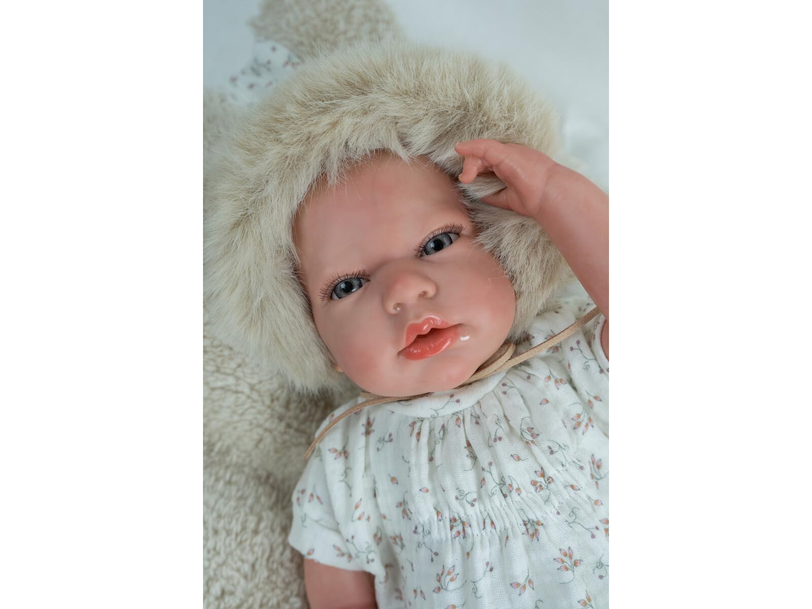 Baby Reborn Isabella 40 cm/poduszka