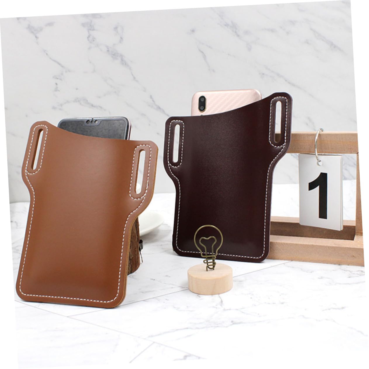 Hemobllo Pochette Étanche pour Téléphone Portable Lot de 2 Pièces en PU Couleur Aléatoire Banane Pratique pour Téléphone Protection et Utilisation Facile Randonnée Shopping