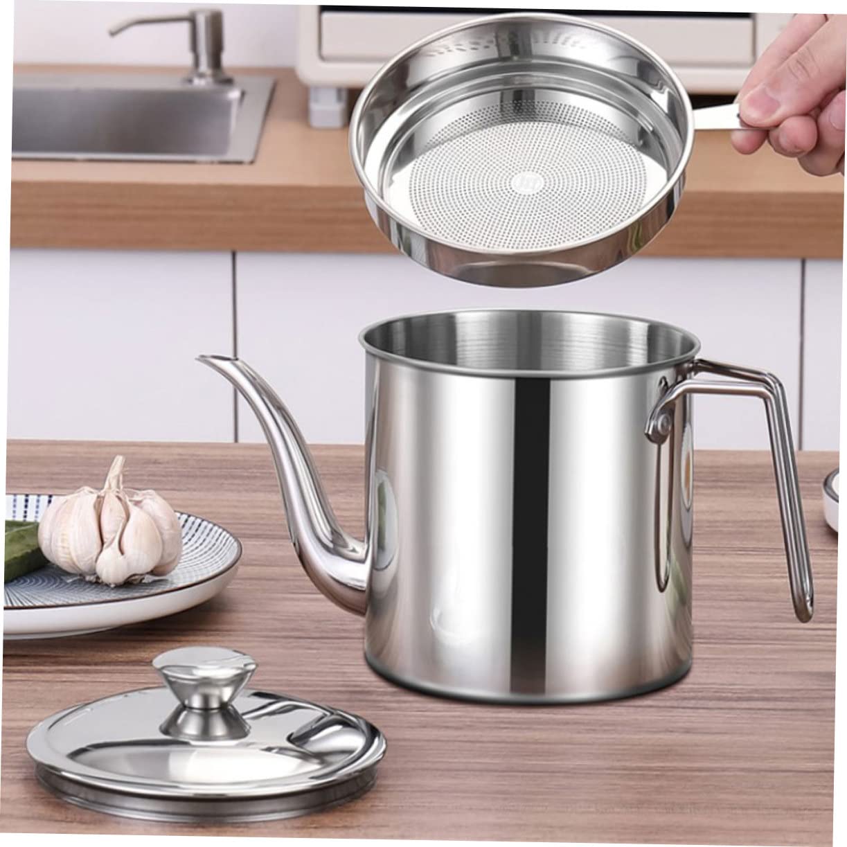 TOYANDONA Contenitore Multifunzionale per Olio da Cucina 1,8l in Acciaio Inox Filtro Antisporco Dispenser Pratico per Olio e Aceto Domestico Compatto per Uso Quotidiano