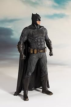 Amazon.co.jp: ARTFX+ JUSTICE LEAGUE バットマン 1/10スケール PVC製 Amazon.co.jp: ARTFX+ JUSTICE LEAGUE バットマン 1/10スケール PVC製