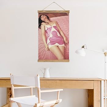 Amazon.co.jp: 小西真奈美写真セクシー壁飾りポスター (9) 掛け