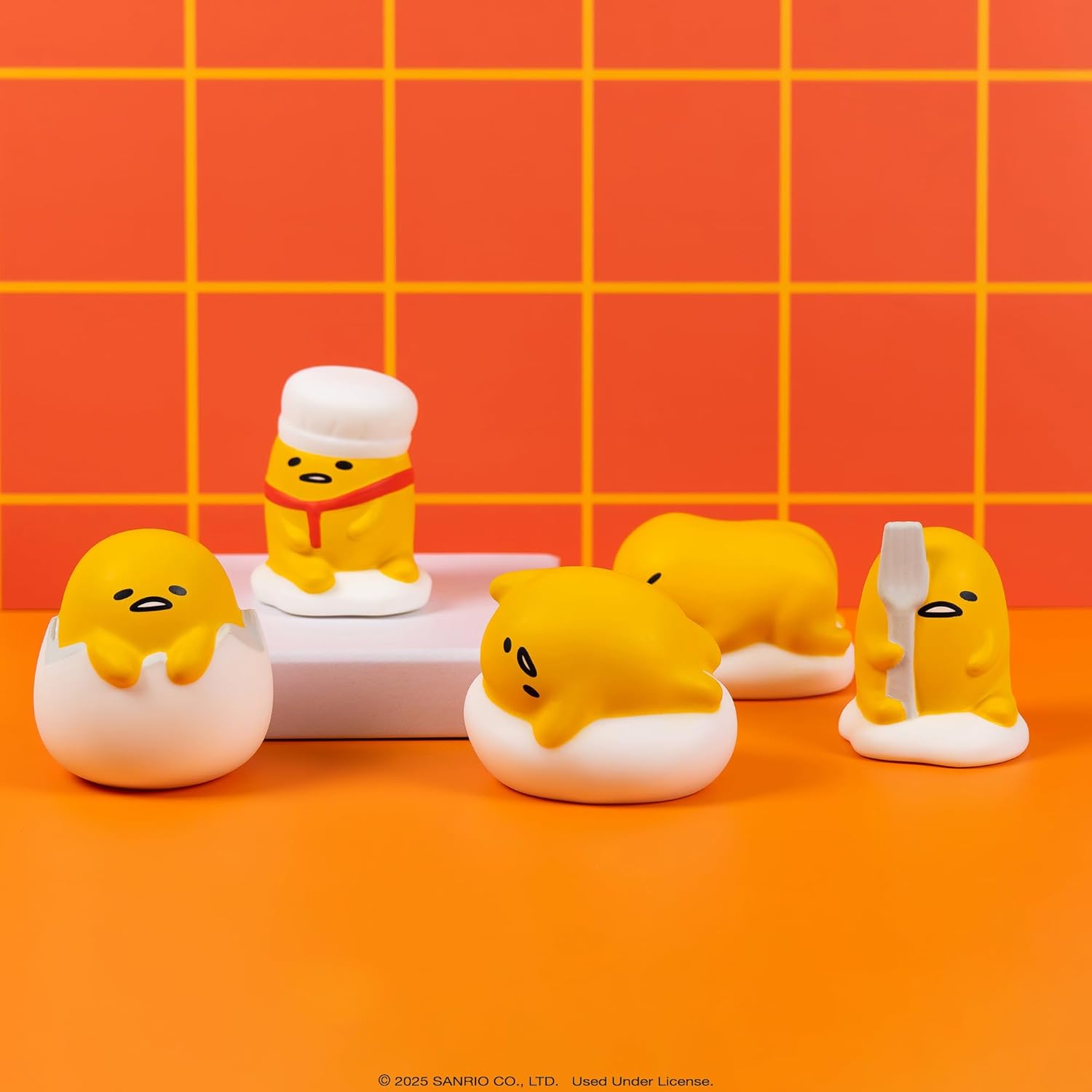 Hamee Sanrio Gudetama Lazy Egg Cute Water Filled Squishy (Series 2) [Box Mini Fidget Stocking Stuffers Birthday Gift Bag, Party Favors, Basket Filler, Stress Relief] - 1 Pc. (Mystery - Blind Capsule)