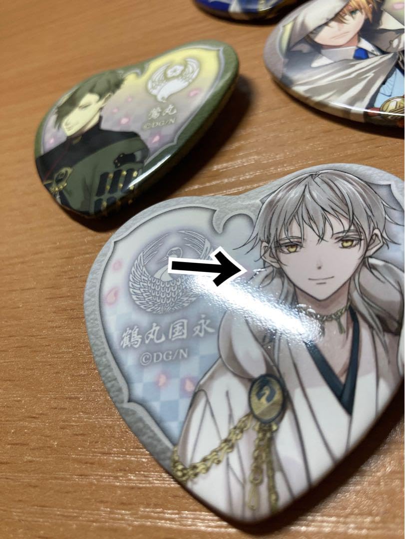 Amazon.co.jp: 刀剣乱舞 ハート缶バッジ 三日月 山姥切 鶴丸